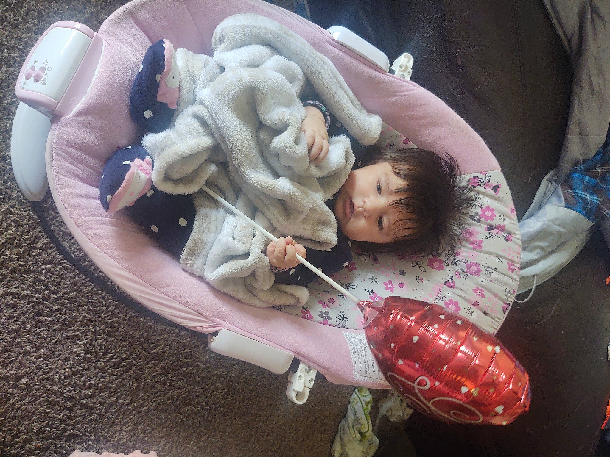 Maria is registered to the contest to win money with this photo: baby, baby_carriage, baby_in_car_seat, baby_products, baby_sleeping, baby_toddler_clothing, car_seat, carmine, child, comfort, event, fun, leisure, linens, mouth, nap, person, room, sitting, sleep