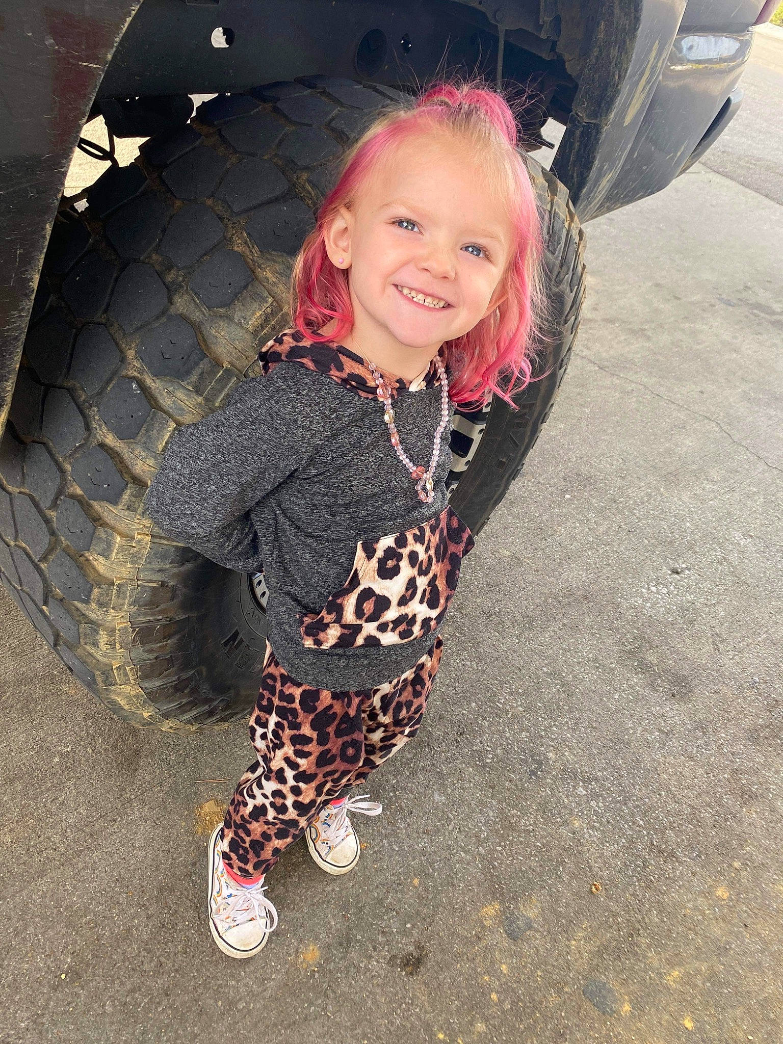 Jaceigh is registered to the contest to win money with this photo: automotive_design, automotive_exterior, automotive_lighting, automotive_tire, automotive_wheel_system, bumper, car, face, fender, happy, hood, joy, motor_vehicle, person, smile, t_shirt, tire, toddler, tread, vehicle