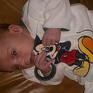 Steeven participe au concours pour gagner de l'argent avec cette photo :