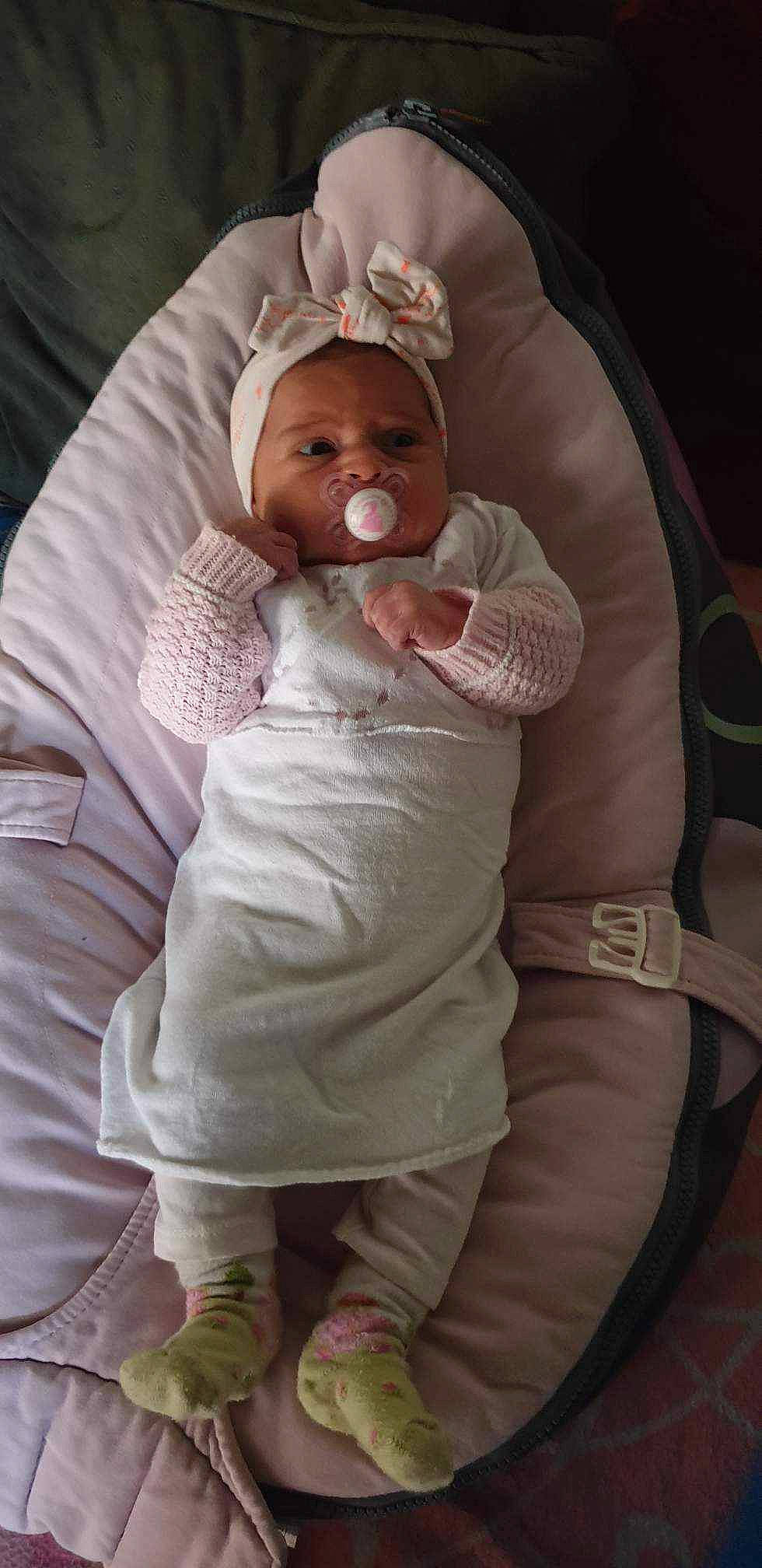 Noëlyne a rejoint le concours — aidez-le/la à gagner de superbes lots ! baby, baby_products, baby_sleeping, cheek, child, person, pink, product, skin, toddler