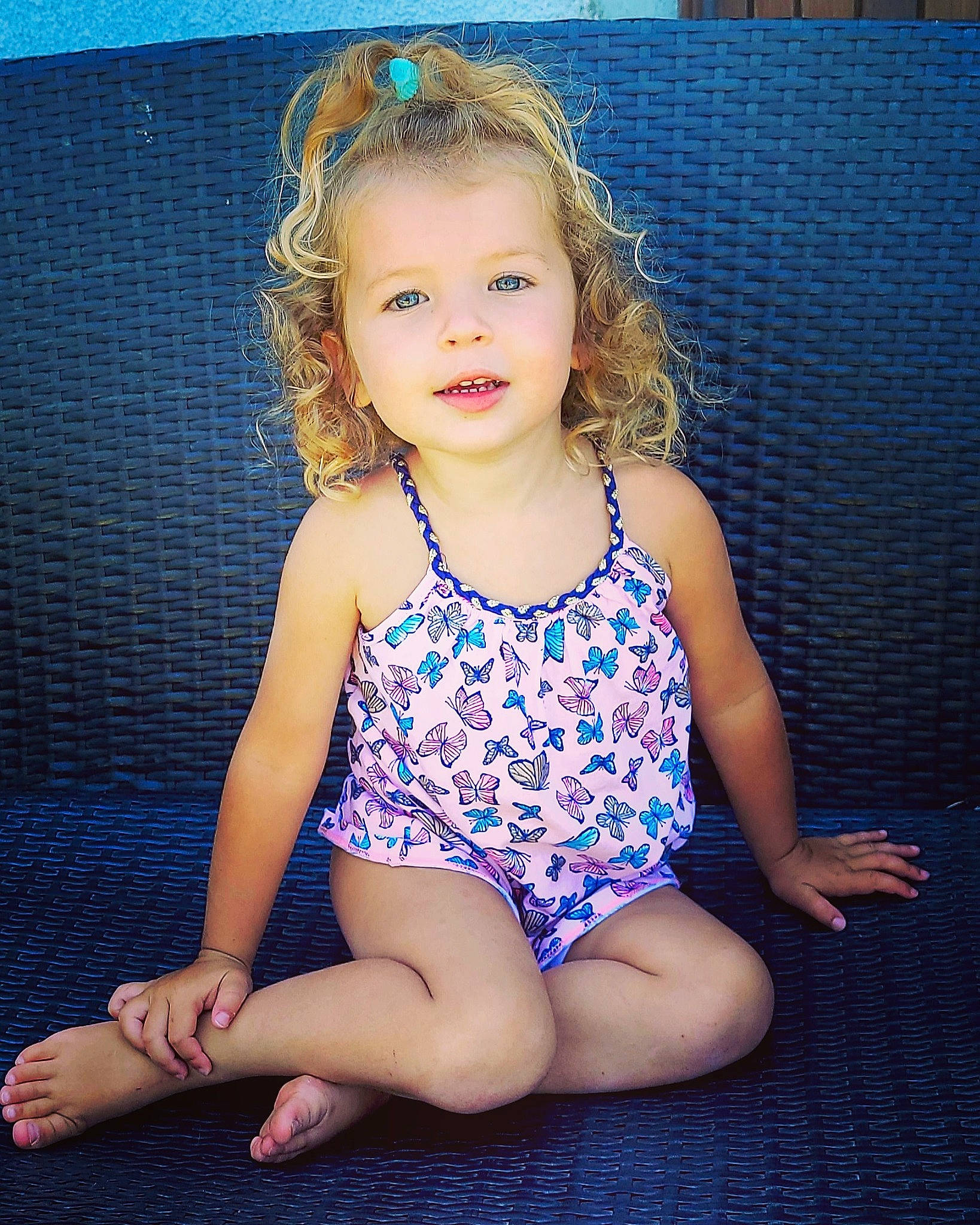 Tehani participe au concours pour gagner de l'argent avec cette photo : baby_toddler_clothing, blue, dress, electric_blue, eye, face, finger, flash_photography, hair, hand, happy, head, knee, leg, neck, person, purple, shoulder, smile, thigh