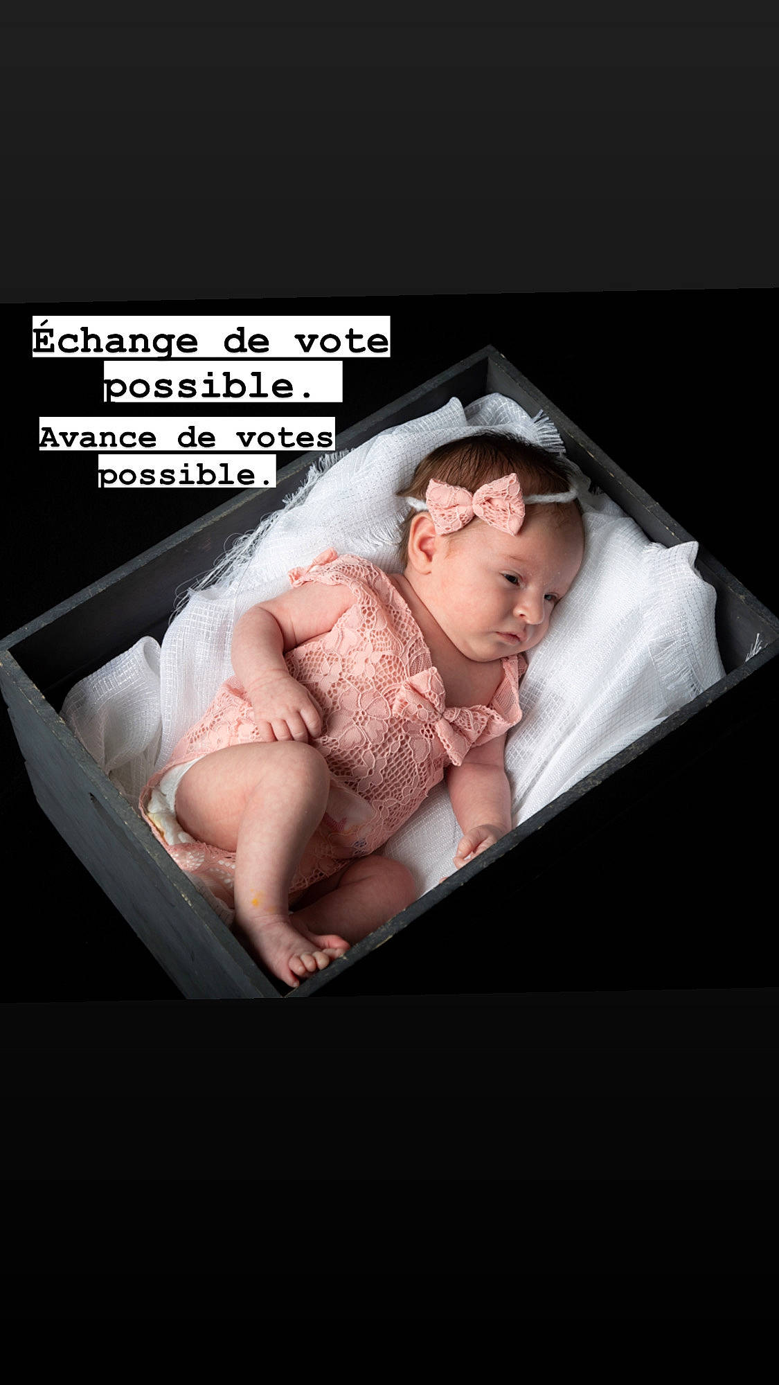 Louna a rejoint le concours — aidez-le/la à gagner de superbes lots ! arm, baby, baby_products, baby_sleeping, baby_toddler_clothing, bedtime, child, comfort, finger, flash_photography, flesh, gesture, hand, human_body, linens, nap, person, picture_frame, sitting, sleeve