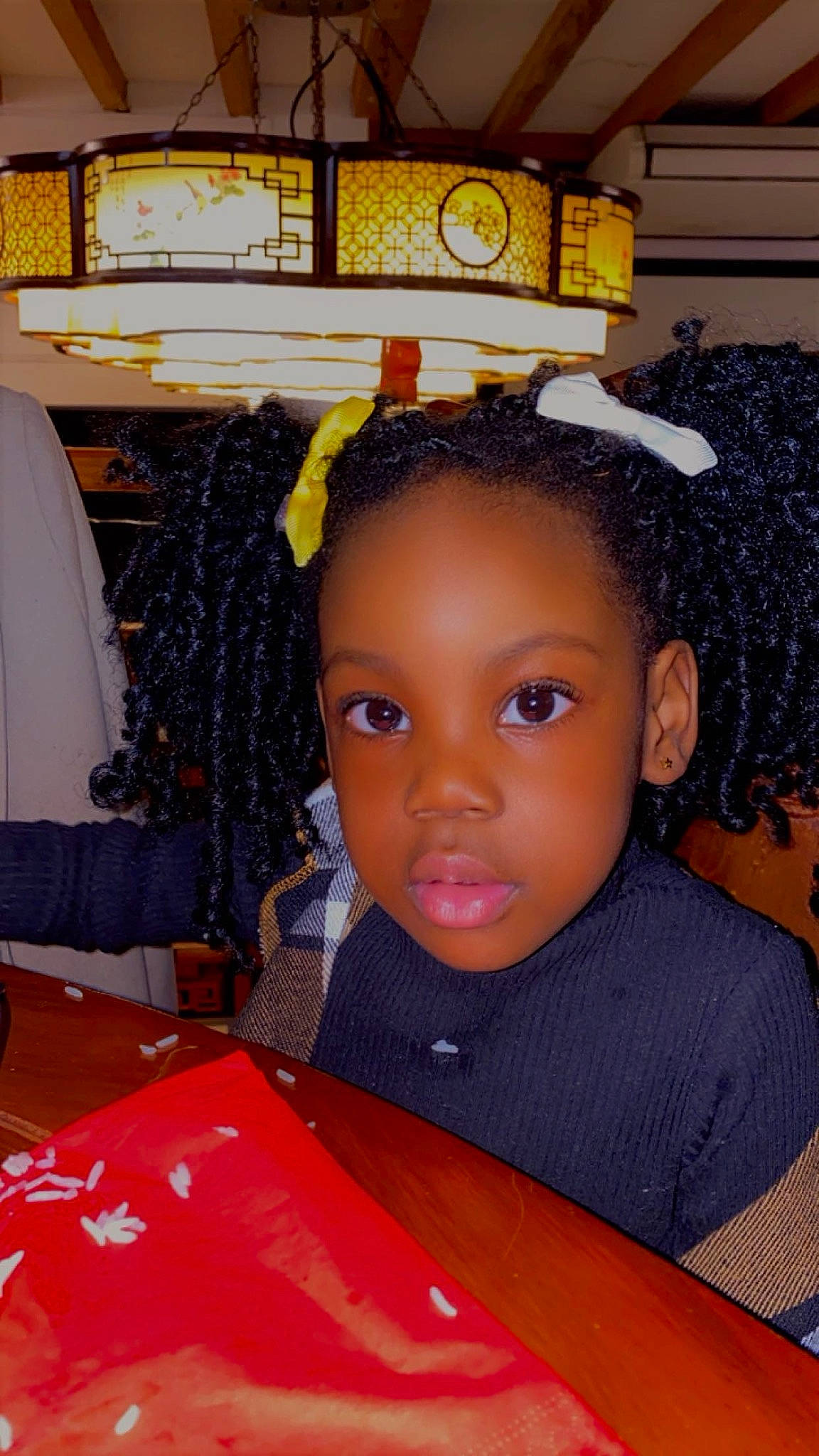 Chloé a rejoint le concours — aidez-le/la à gagner de superbes lots ! afro, black_hair, cheek, child, chin, cornrows, event, eye, eyebrow, fashion, fashion_accessory, fashion_design, forehead, fun, hairstyle, happy, jheri_curl, leisure, people, person