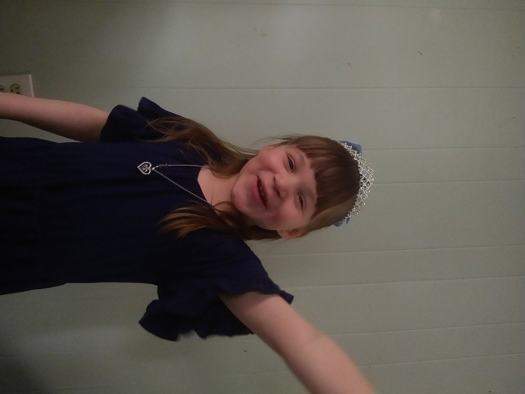 Lilliana is registered to the contest to win money with this photo: abdomen, arm, chest, comfort, elbow, flash_photography, happy, human_leg, joint, joy, knee, leg, long_hair, person, sleeve, smile, sportswear, t_shirt, thigh, trunk