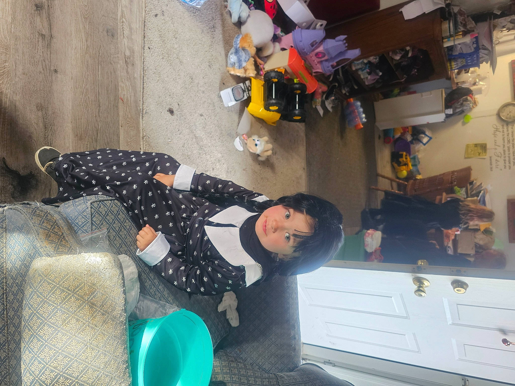 Rainyy is registered to the contest to win money with this photo: bag, blue, cabinetry, chest, chest_of_drawers, child, comfort, cupboard, drawer, dresser, flooring, fun, luggage_and_bags, pattern, person, plastic, room, sitting, t_shirt, textile