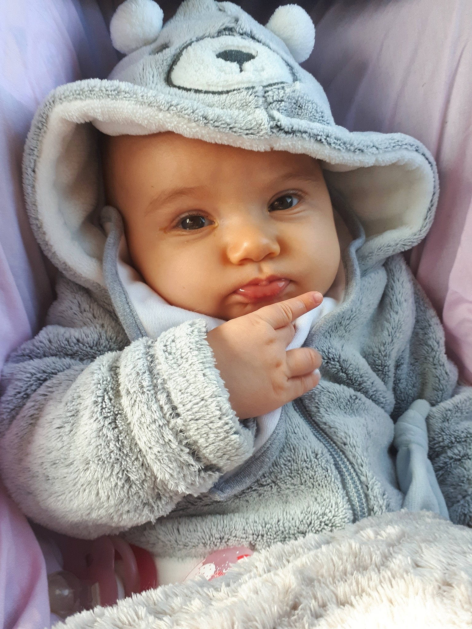 Kathaleya a rejoint le concours — aidez-le/la à gagner de superbes lots ! child, crochet, eye, girl, headgear, headwear, infant, knitting, person, product, skin, toddler, wool