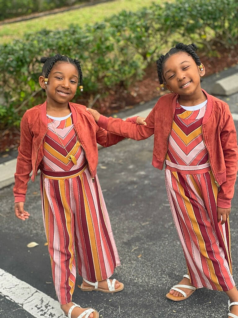 Janellejanylah is registered to the contest to win money with this photo: adaptation, beauty, child, event, face, facial_expression, fun, gesture, hairstyle, happy, head, human, human_settlement, joy, people_in_nature, person, plant, smile, toddler, tradition