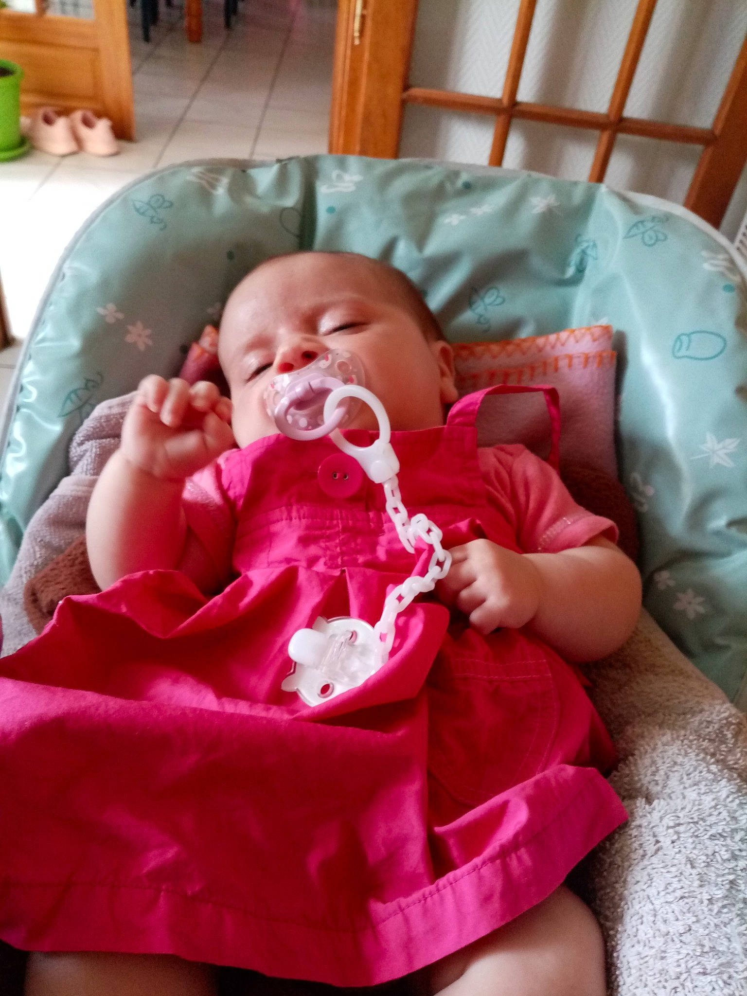 Kanel a rejoint le concours — aidez-le/la à gagner de superbes lots ! baby, cheek, child, childbirth, mouth, nap, person, pink, skin, textile, toddler