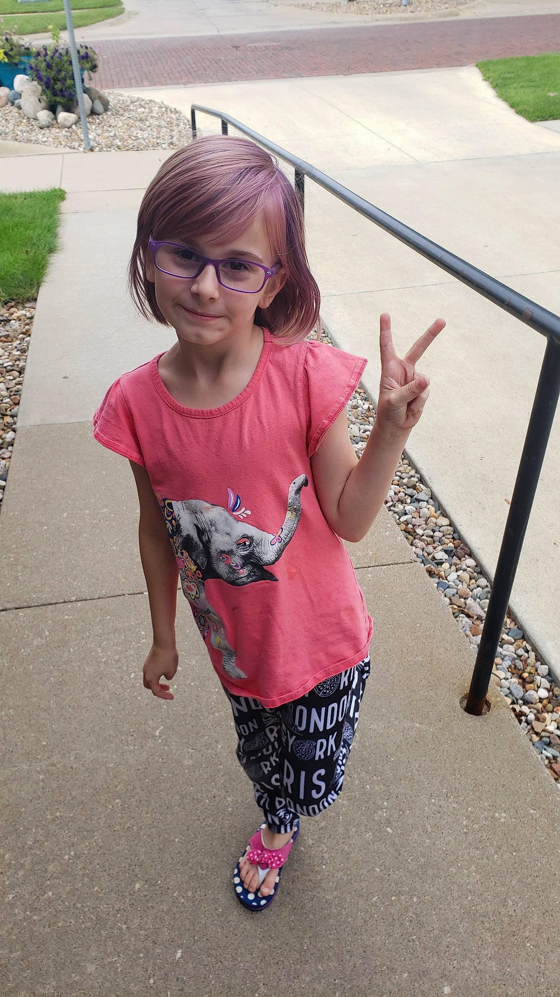 Temperance is registered to the contest to win money with this photo: child, fun, gesture, joy, person, pink, plant, play, smile, summer, t_shirt, toddler, tree, vacation, walking