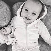 Chléa a rejoint le concours — aidez-le/la à gagner de superbes lots ! baby, black, black_and_white, cheek, child, eye, face, facial_expression, head, monochrome, nose, outerwear, people, photograph, product, skin, smile, snapshot, toddler, white