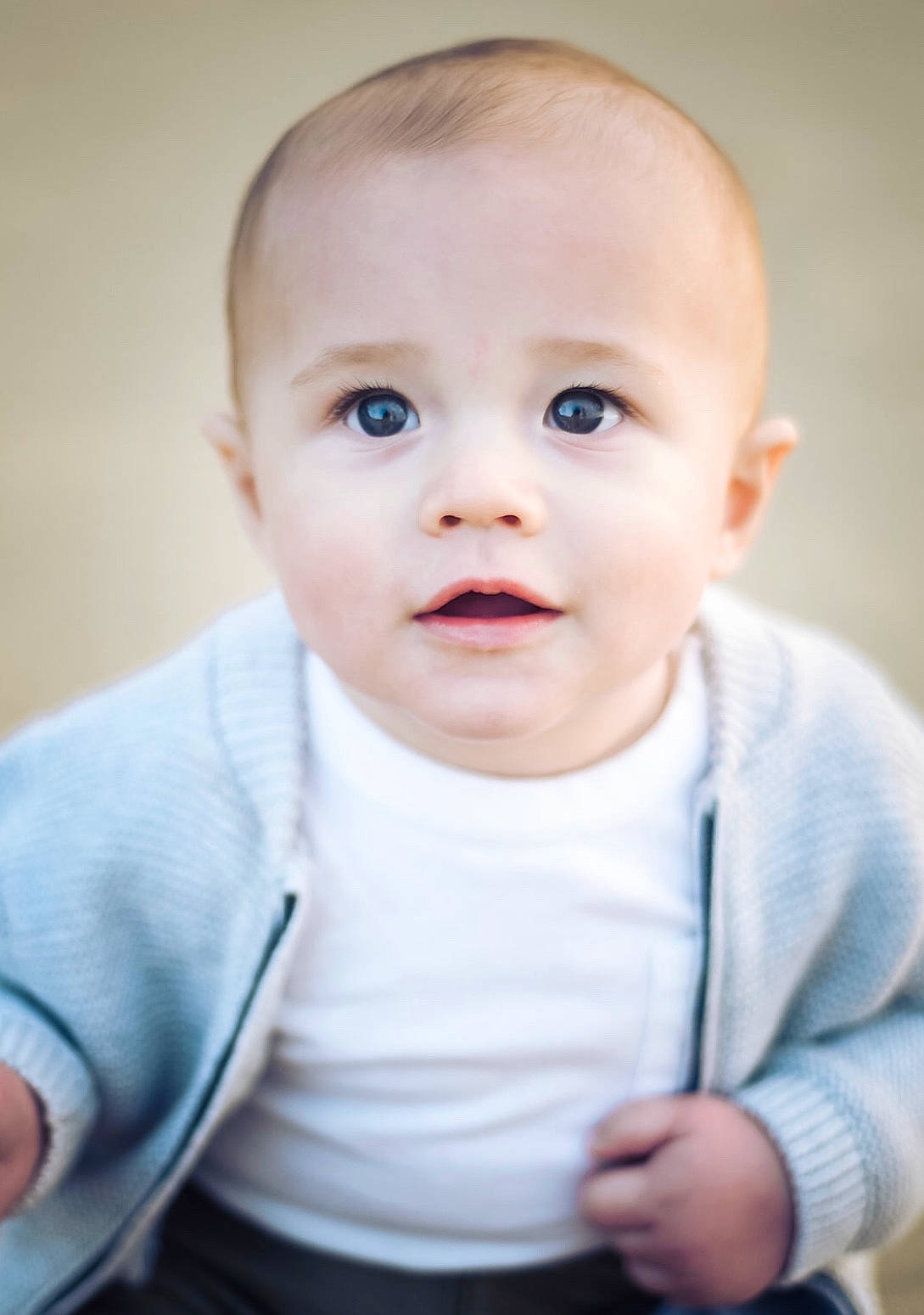 Hugh is registered to the contest to win money with this photo: boy, cheek, child, chin, ear, eye, face, girl, infant, lip, nose, person, photograph, photography, portrait, portrait_photography, sitting, skin, smile, standing