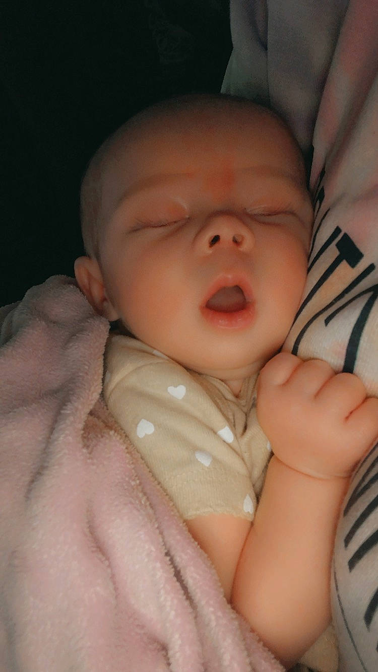 Azaylee joined the competition — help win amazing prizes! arm, baby, cheek, chin, comfort, eye, eyebrow, face, facial_expression, finger, gesture, hand, head, human_body, iris, lip, mouth, neck, nose, person