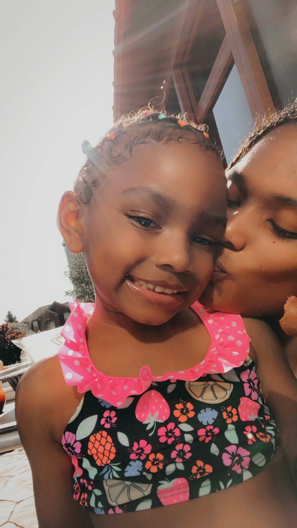 Kennedi is registered to the contest to win money with this photo: cheek, child, earrings, event, eyelash, fashion_accessory, fashion_design, fun, hairstyle, happy, head, jewellery, joy, leisure, lip, necklace, organ, person, pink, skin