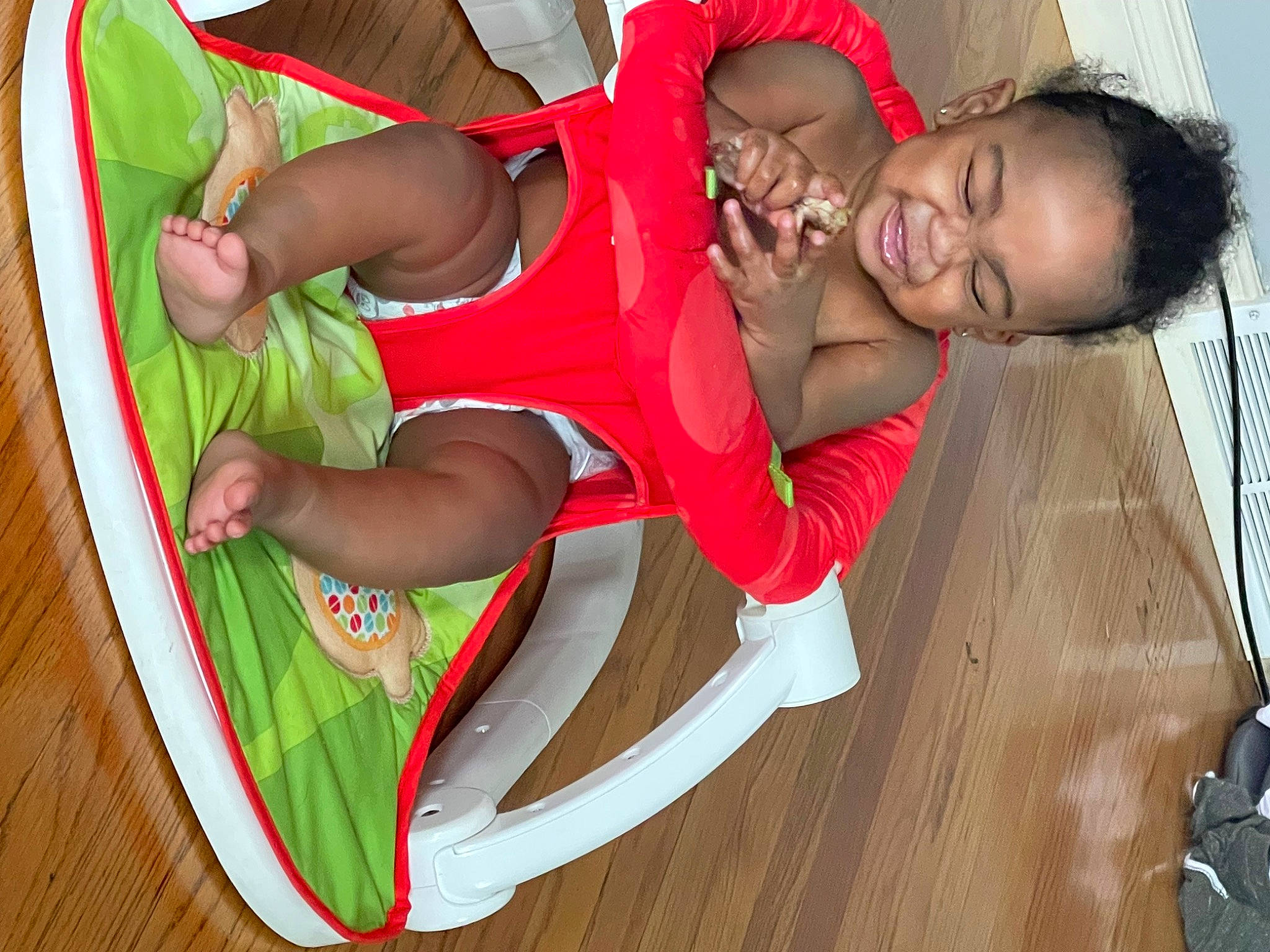 Karri is registered to the contest to win money with this photo: abdomen, arm, chair, chest, elbow, fun, happy, human_leg, joint, knee, leg, leisure, organ, person, shorts, smile, sneakers, thigh, tree, trunk