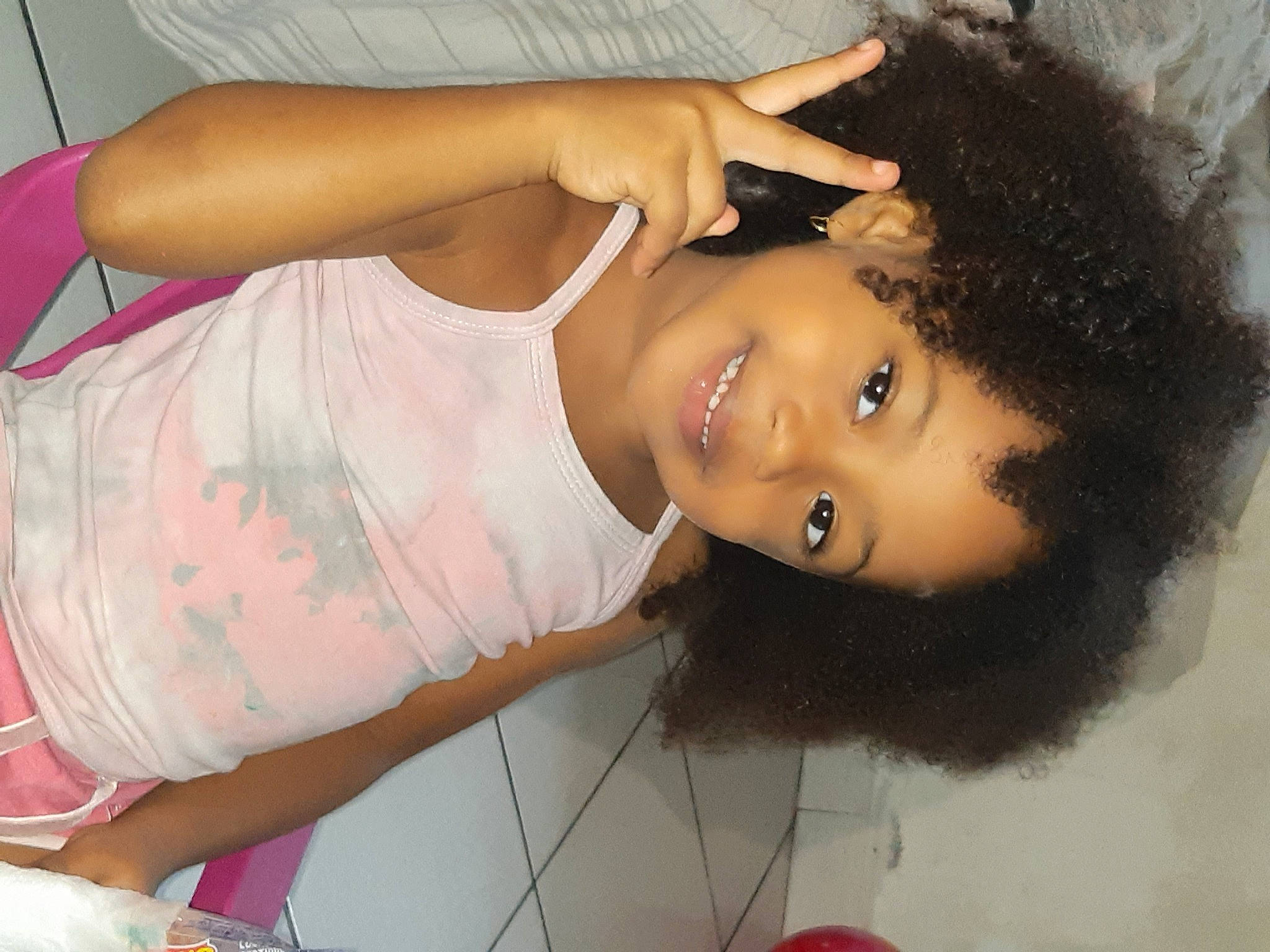 Djahmélya a rejoint le concours — aidez-le/la à gagner de superbes lots ! cheek, ear, eye, eyebrow, eyelash, flash_photography, forehead, hair, happy, head, human_body, jaw, joint, joy, lip, mouth, muscle, nose, person, skin