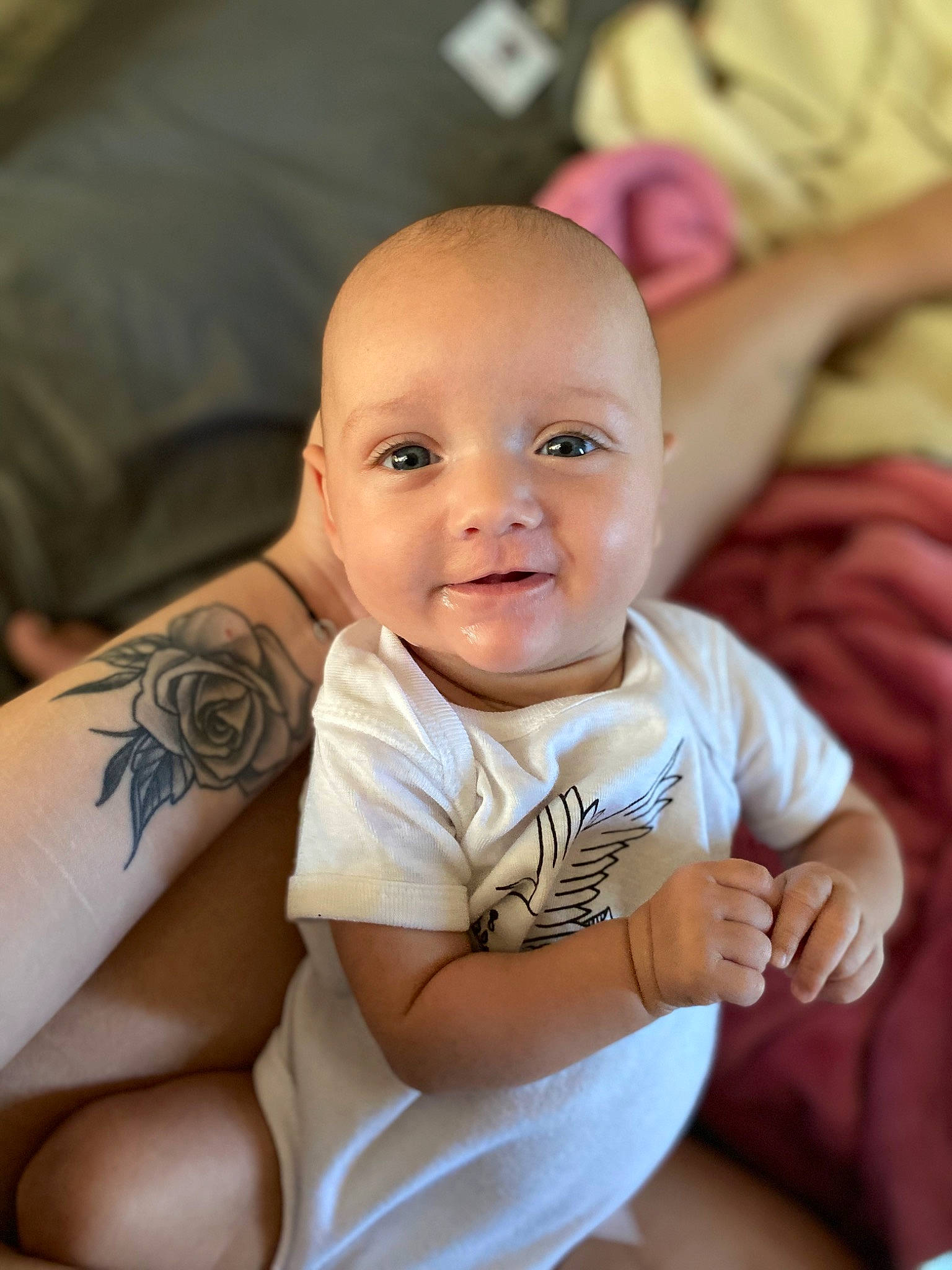 Amariah is registered to the contest to win money with this photo: arm, cheek, chin, eye, face, facial_expression, hairstyle, hand, head, human_body, joint, leg, mouth, muscle, nose, organ, person, product, skin, smile