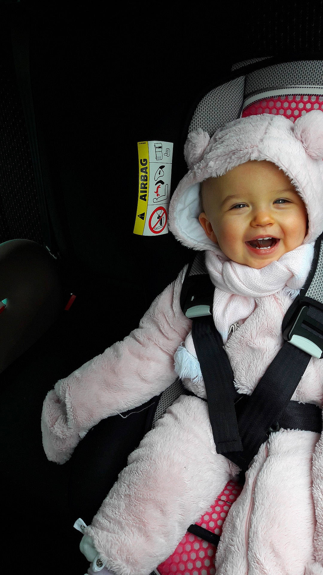 Laly a rejoint le concours — aidez-le/la à gagner de superbes lots ! child, doll, infant, joy, skin, toddler, toy, white