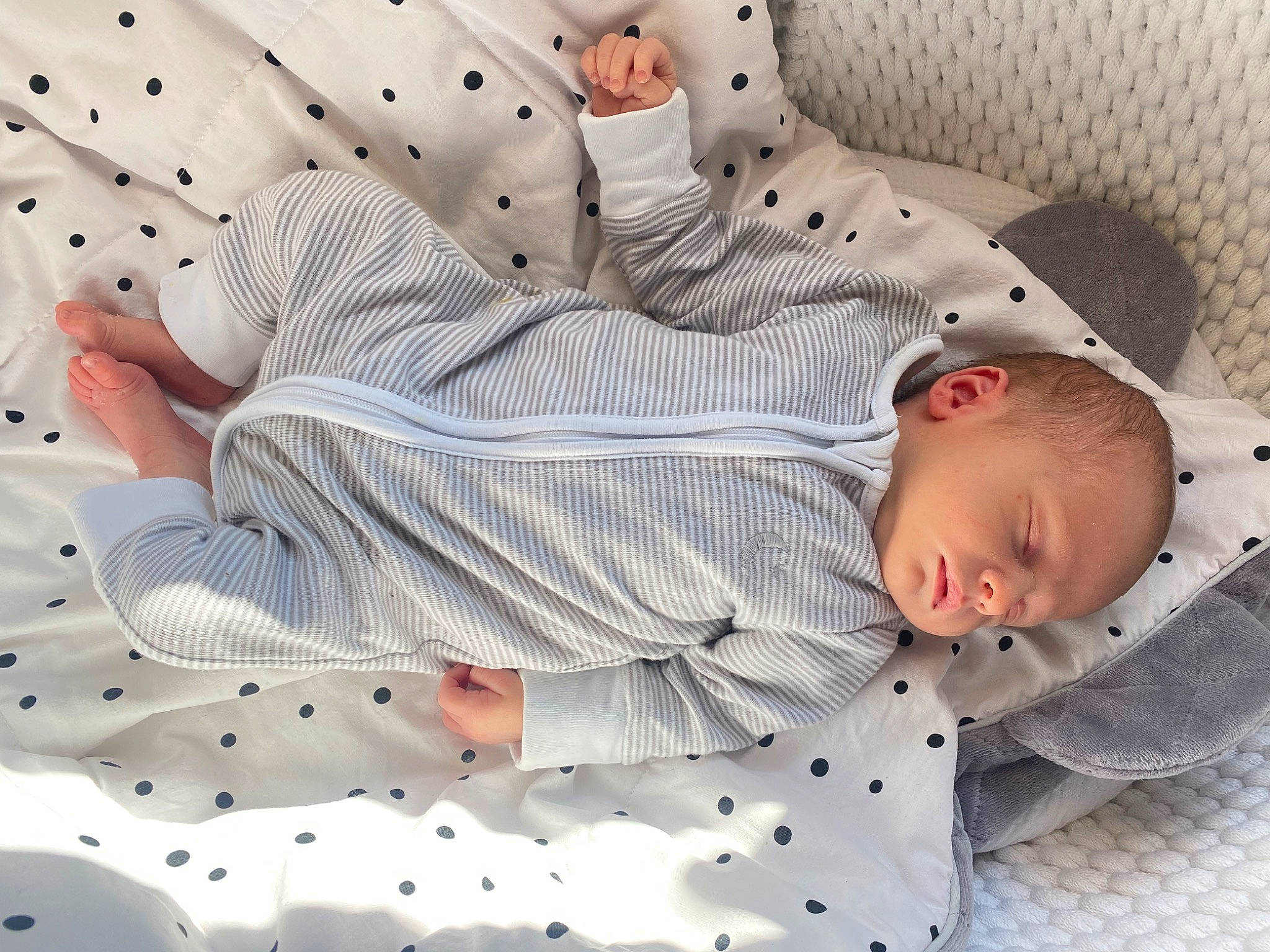 Finnley is registered to the contest to win money with this photo: baby, baby_products, baby_safety, baby_sleeping, baby_toddler_clothing, bed, bed_sheet, bedding, bedtime, carmine, child, comfort, linens, nap, pattern, person, room, sleeve, textile, toddler