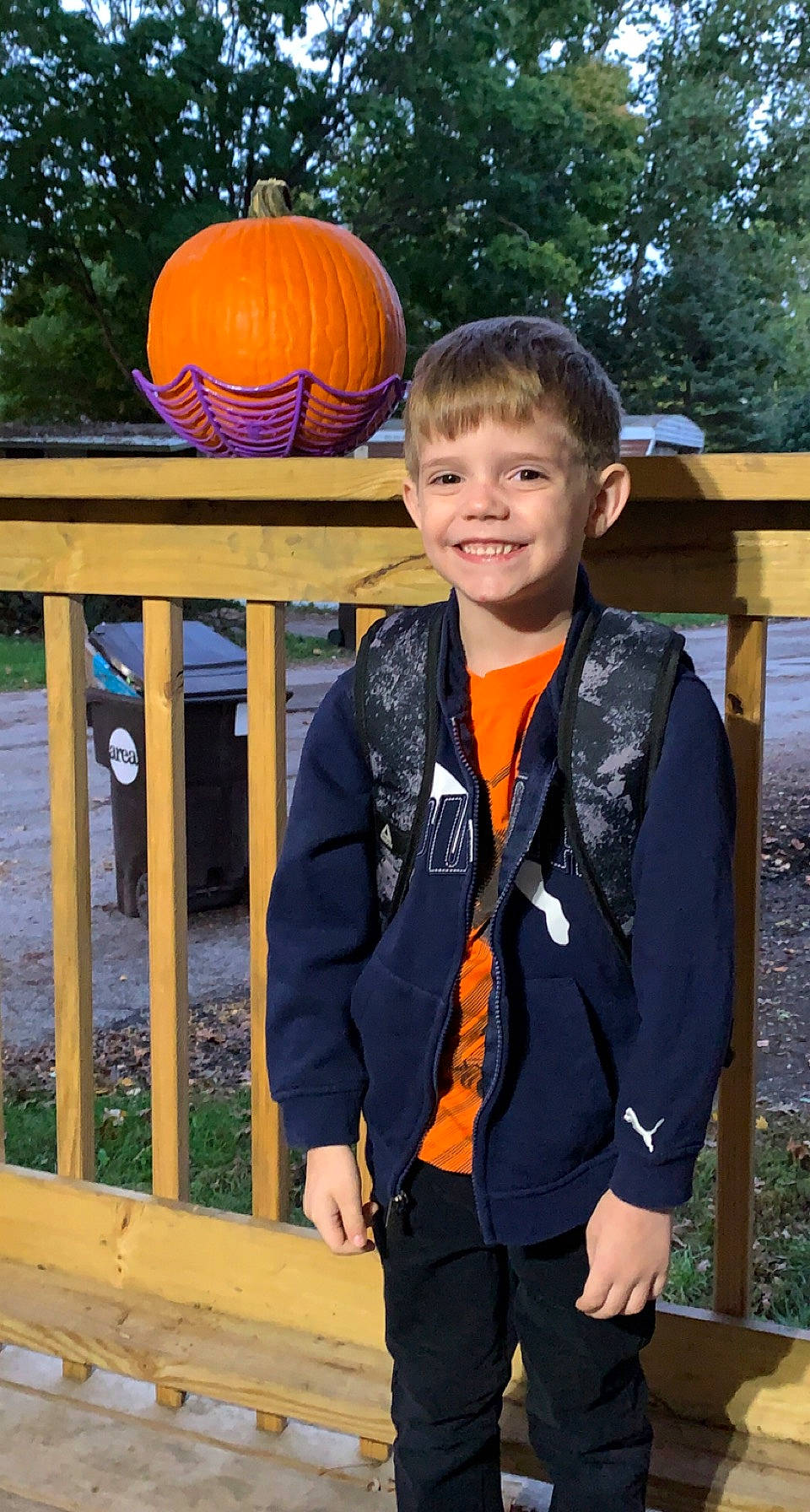 Jase is registered to the contest to win money with this photo: calabaza, collar, cucurbita, dress_shirt, gourd, happy, joy, leisure, natural_foods, orange, person, plant, pumpkin, sleeve, smile, squash, travel, tree, vegetable, winter_squash
