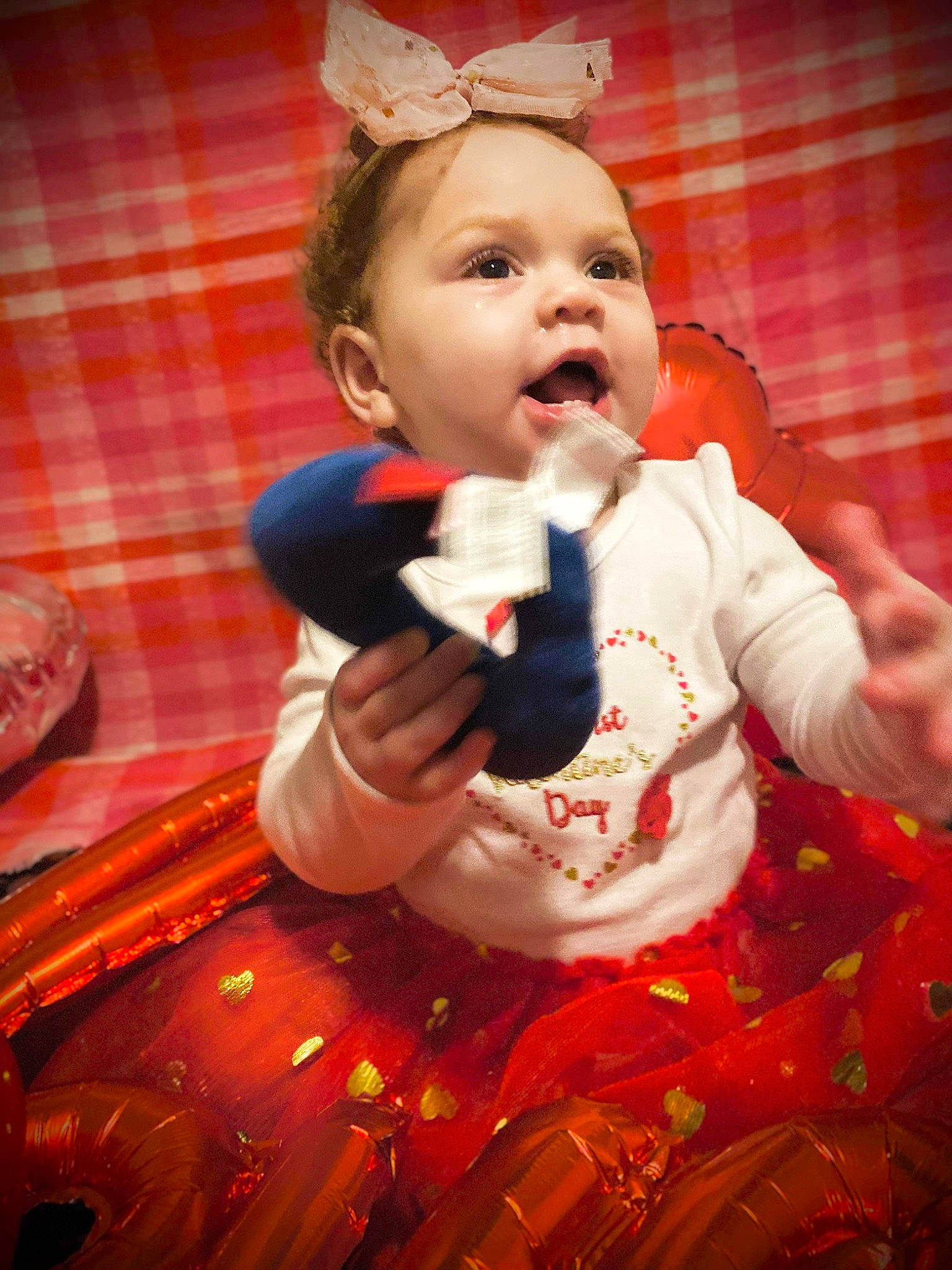 Kahlaya is registered to the contest to win money with this photo: baby, baby_toddler_clothing, child, costume, entertainment, event, eye, face, facial_expression, fashion_accessory, fun, happy, headband, headpiece, holiday, orange, pattern, performing_arts, person, surprise