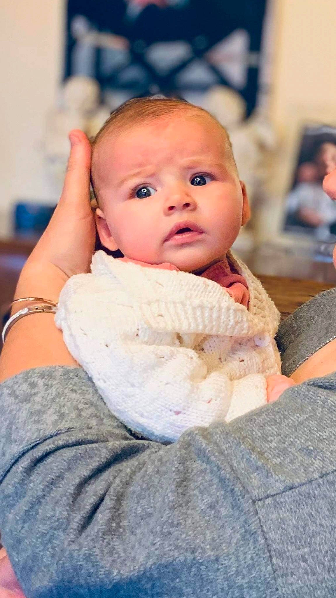 Léna participe au concours pour gagner de l'argent avec cette photo : baby, baby_toddler_clothing, bracelet, cheek, child, comfort, dress, eyelash, flash_photography, flooring, fun, fur, happy, iris, person, sitting, skin, sleeve, toddler, watch