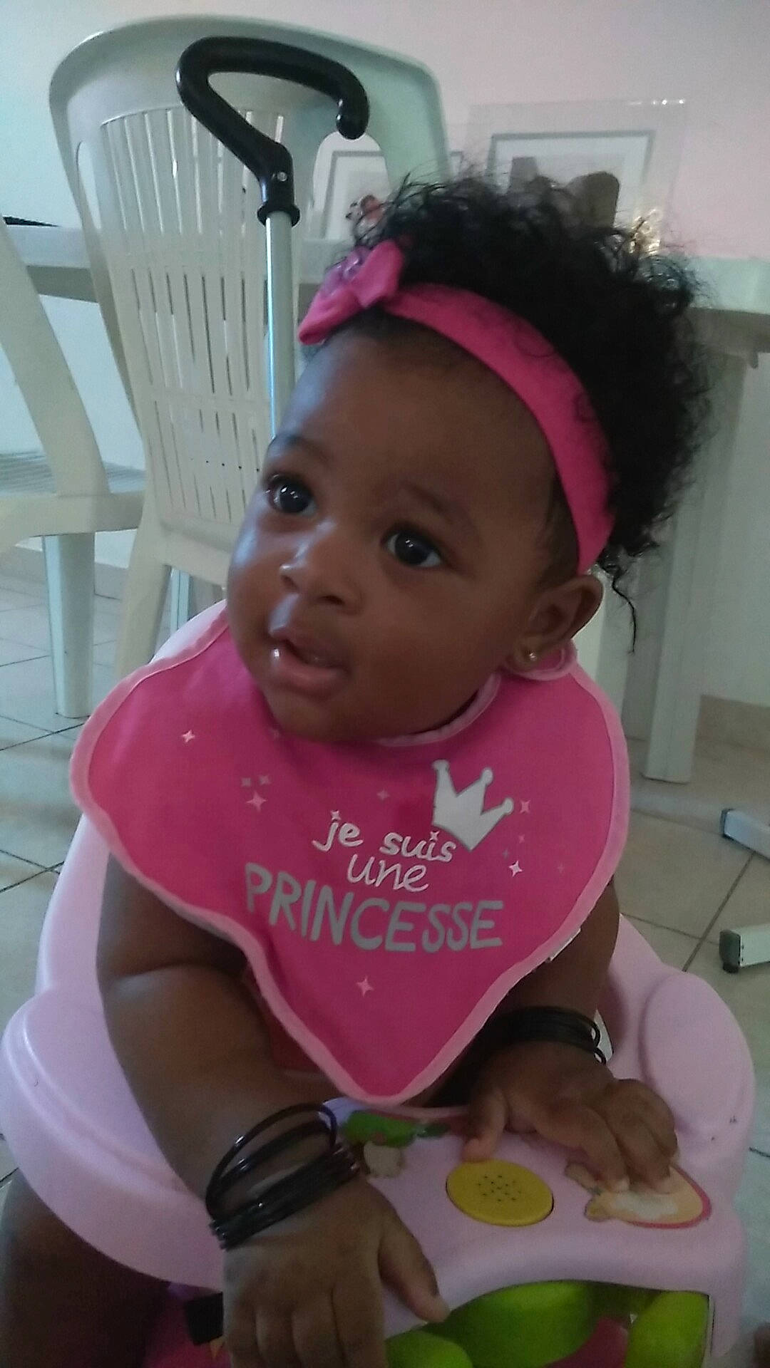 Kaylie a rejoint le concours — aidez-le/la à gagner de superbes lots ! cheek, child, cool, day, ear, forehead, fun, girl, hair_accessory, head, headgear, infant, magenta, person, pink, product, purple, skin, smile, toddler