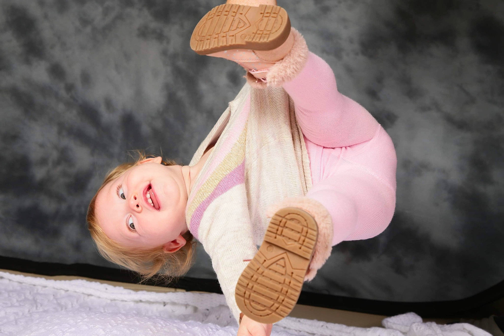 éléana participe au concours pour gagner de l'argent avec cette photo : doll, dress, eye, facial_expression, fawn, finger, flash_photography, gesture, hand, head, headgear, human_body, lip, neck, outerwear, person, pink, skin, thumb, toy