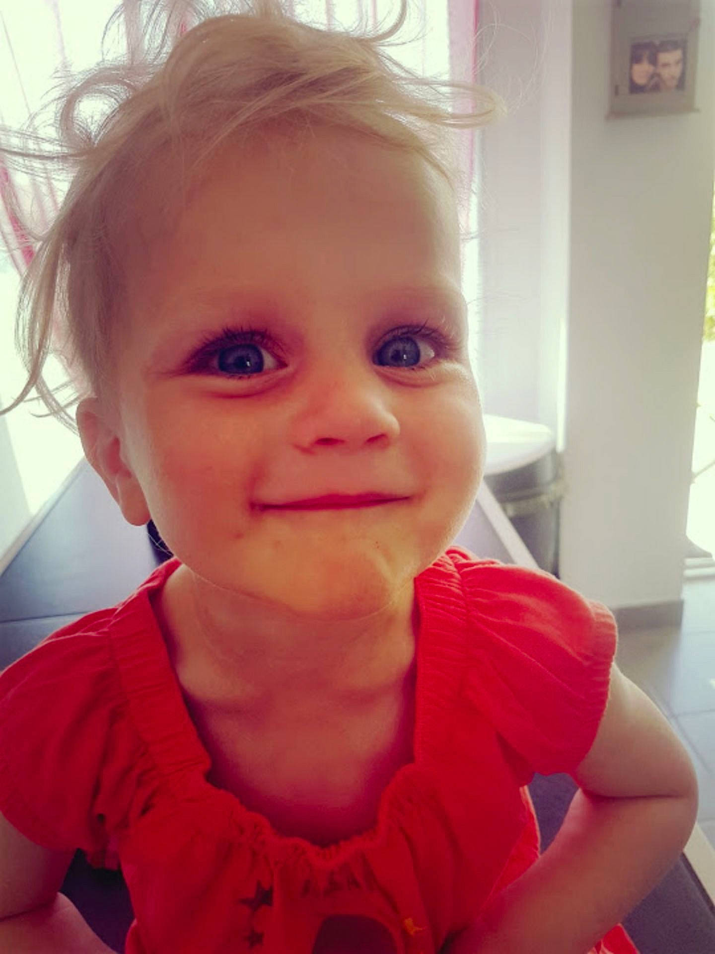 Mylena a rejoint le concours — aidez-le/la à gagner de superbes lots ! cheek, child, chin, day, ear, eye, eyebrow, face, forehead, hair, hairstyle, head, human_hair_color, infant, lip, nose, person, pink, skin, toddler