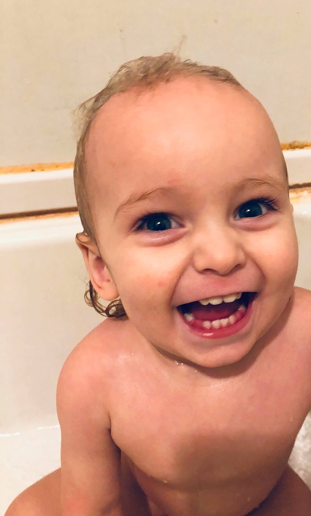 Lonnie joined the competition — help win amazing prizes! baby, baby_bathing, bathing, bathroom, bathtub, cheek, chest, ear, eyelash, gesture, happy, jaw, joy, lip, mouth, neck, nose, person, skin, smile