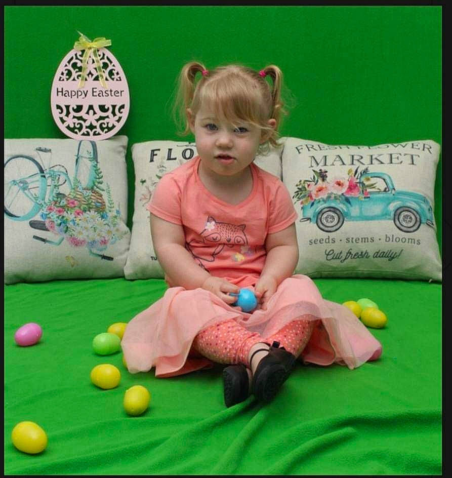 Aleiyah is registered to the contest to win money with this photo: baby, baby_toddler_clothing, baize, ball, child, fun, games, grass, green, happy, indoor_games_and_sports, leisure, person, play, precision_sports, recreation, room, sitting, sports, sports_equipment