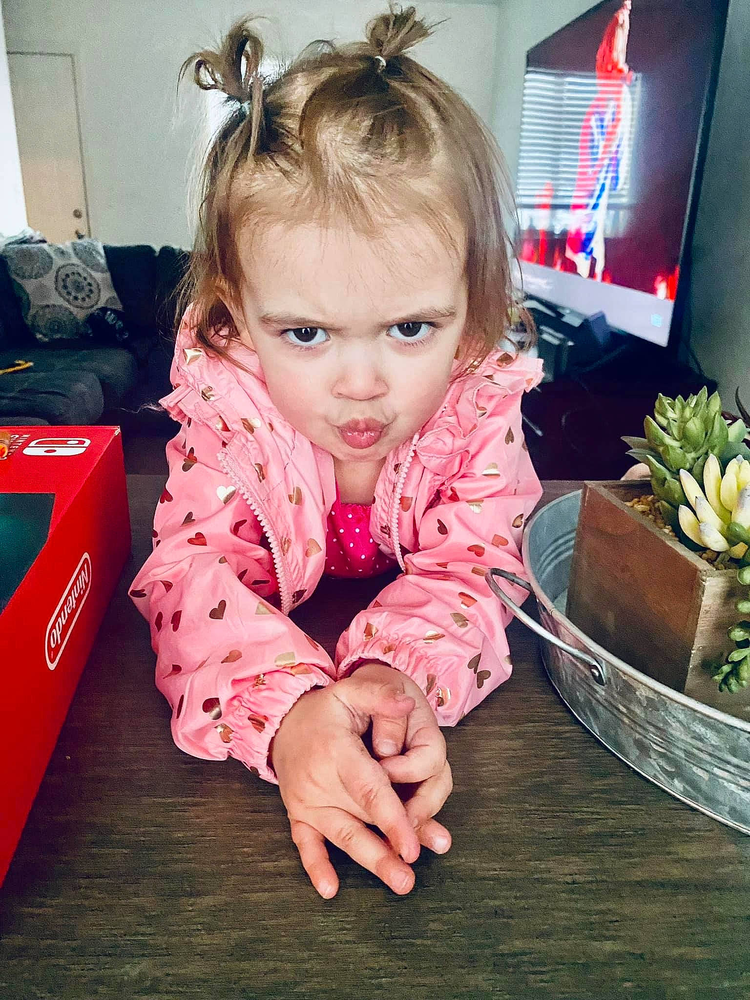 Laikyn is registered to the contest to win money with this photo: baby, baby_toddler_clothing, beauty, child, cool, fashion_accessory, flooring, fun, gadget, happy, outerwear, person, plant, room, sitting, sleeve, snapshot, table, television, toddler