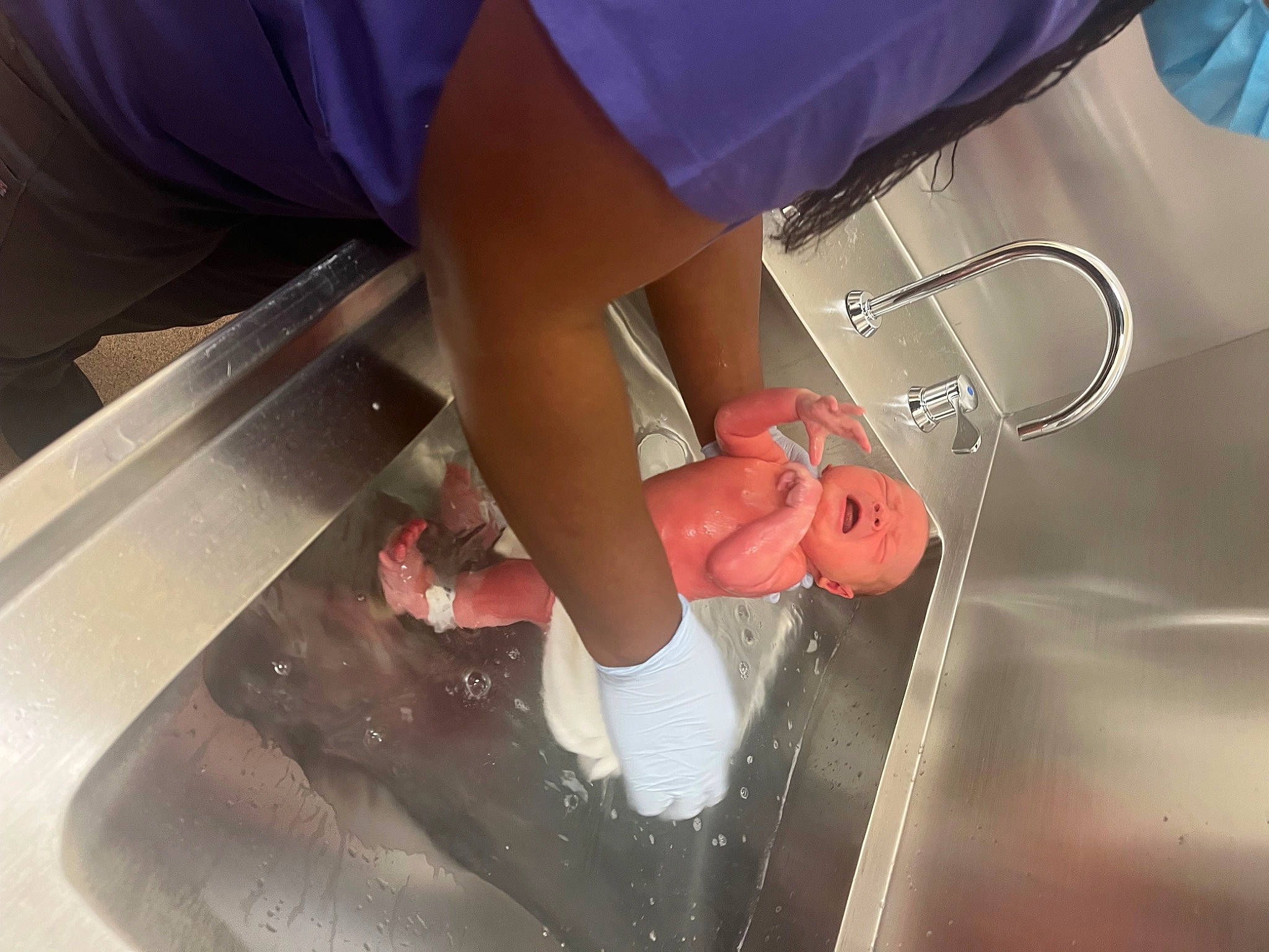 Cayde is registered to the contest to win money with this photo: carmine, child, dress, elbow, electric_blue, event, flooring, foot, fun, human_leg, knee, leg, nail, person, room, sandal, service, shorts, thigh, water