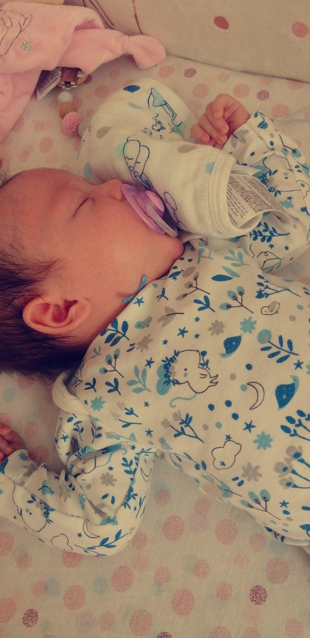 Brooke participe au concours pour gagner de l'argent avec cette photo : baby, baby_sleeping, bedtime, birth, blanket, cheek, child, nap, nose, person, skin, sleep, smile, textile, toddler