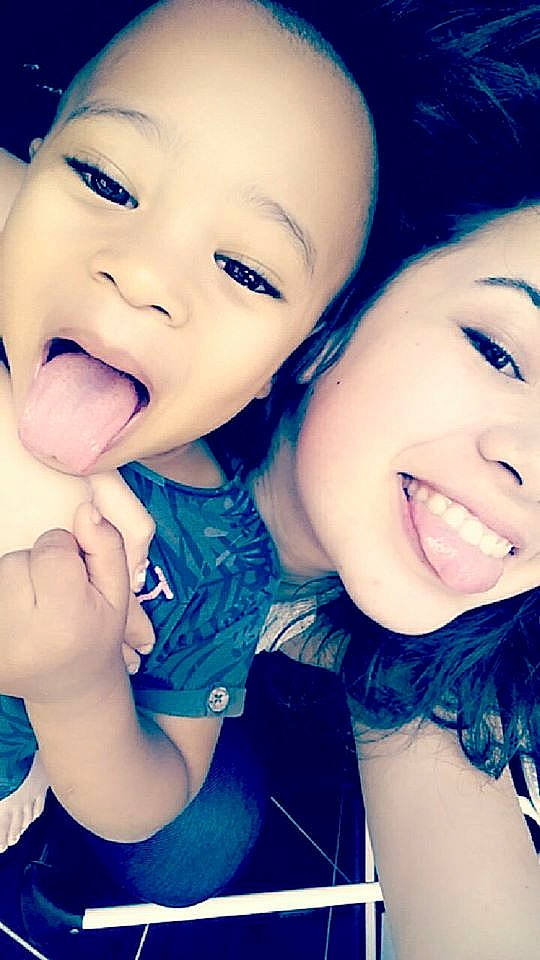 Lassana participe au concours pour gagner de l'argent avec cette photo : beauty, blue, cheek, child, chin, cool, eye, eyebrow, face, facial_expression, friendship, fun, happy, head, joy, lip, nose, person, selfie, skin