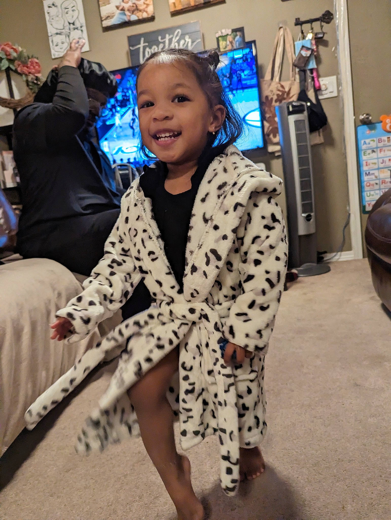 Alanna joined the competition — help win amazing prizes! bag, event, eyewear, fashion_accessory, fashion_design, flooring, formal_wear, fun, fur, happy, joy, military_camouflage, pattern, person, selfie, sleeve, smile, sneakers, sportswear, suit