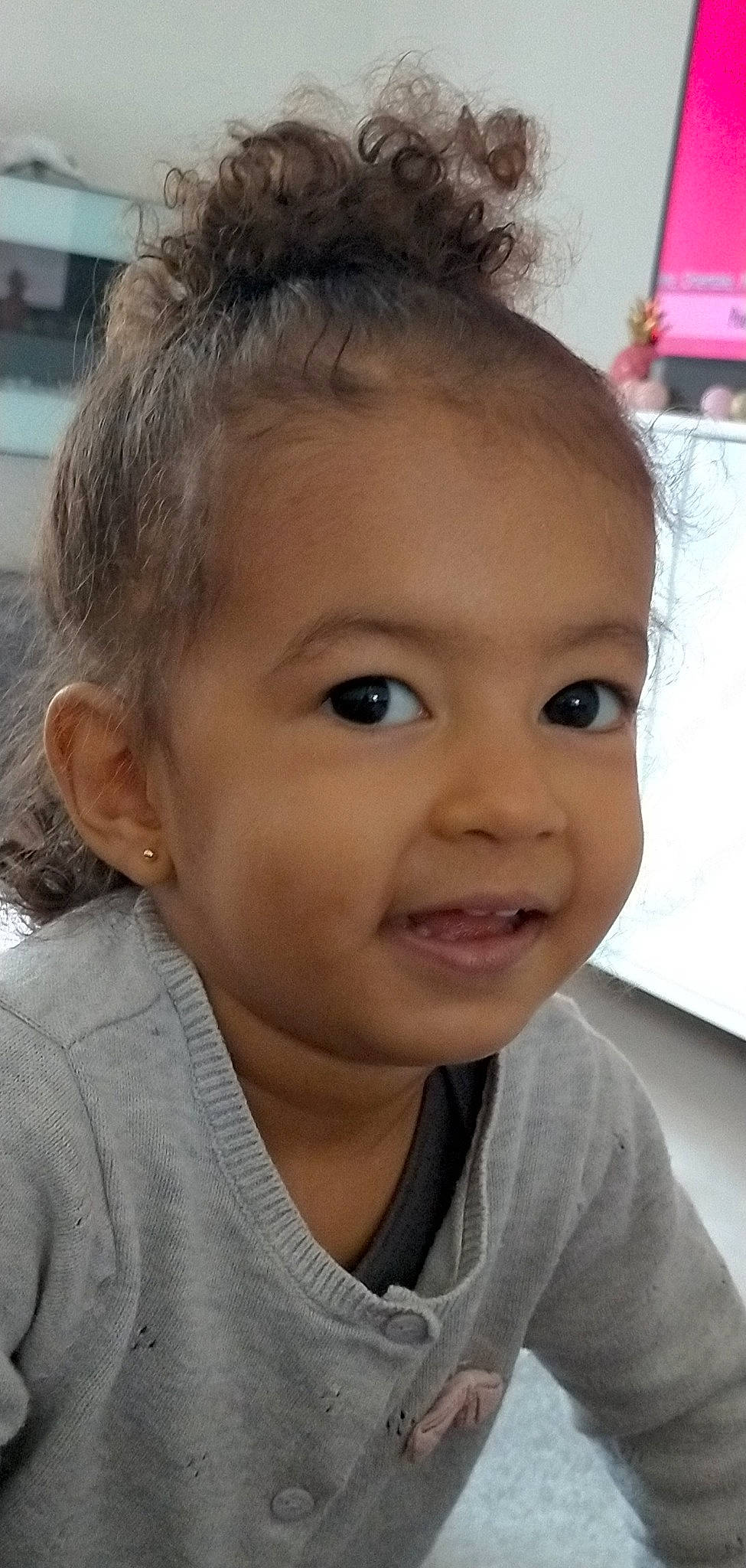 Shaïna a rejoint le concours — aidez-le/la à gagner de superbes lots ! cheek, chin, cool, ear, eyebrow, eyelash, forehead, fun, hair, hairstyle, happy, iris, jaw, lip, mouth, nose, person, skin, smile, toddler