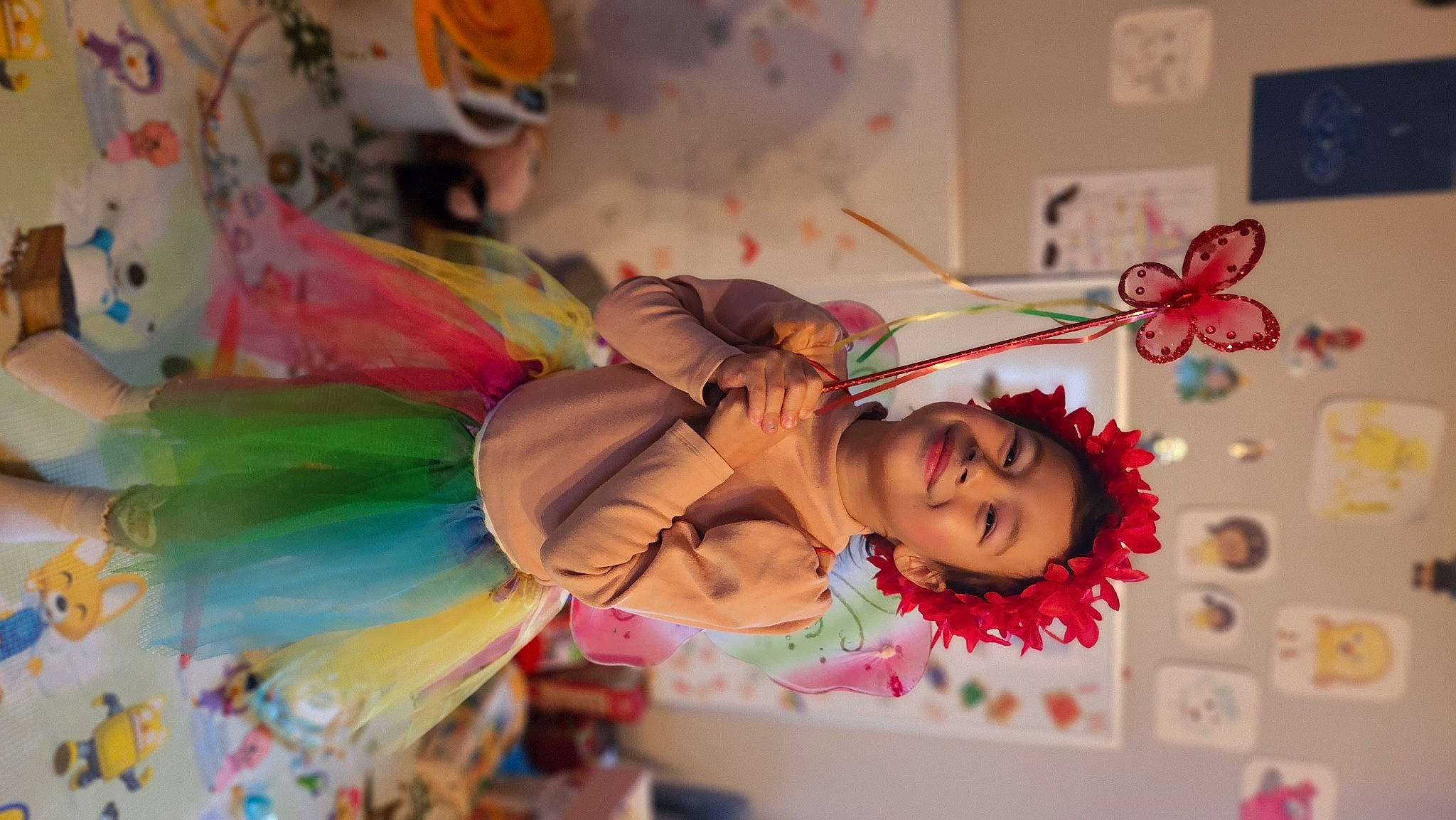 Agathe participe au concours pour gagner de l'argent avec cette photo : art, child, event, eyelash, fashion_design, fun, happy, joy, leisure, paint, party_supply, pattern, peach, person, plant, room, smile, textile, tree, visual_arts