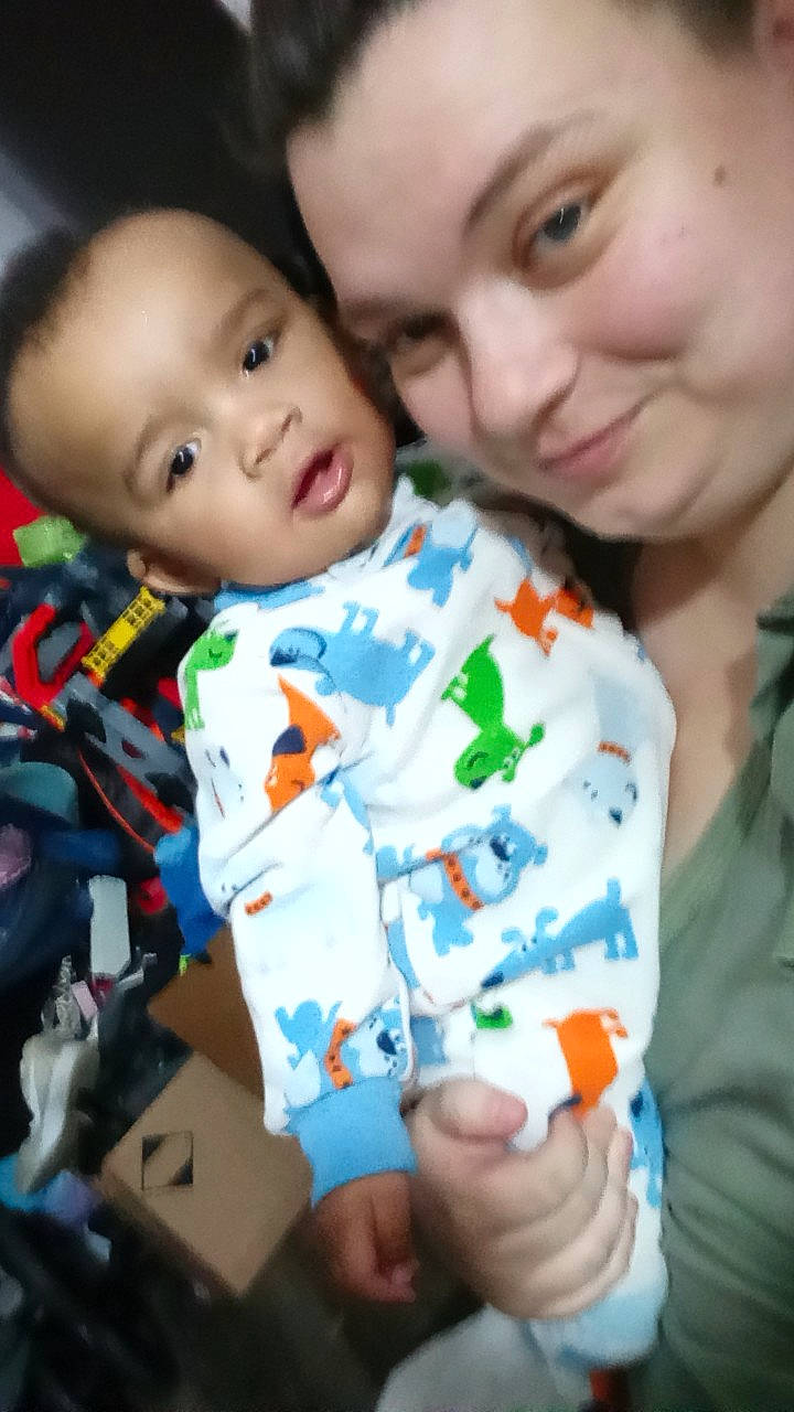 Kendrick is registered to the contest to win money with this photo: baby, baby_toddler_clothing, cheek, chin, eye, face, facial_expression, finger, gesture, happy, head, human, iris, joy, mouth, nose, organ, person, skin, sleeve