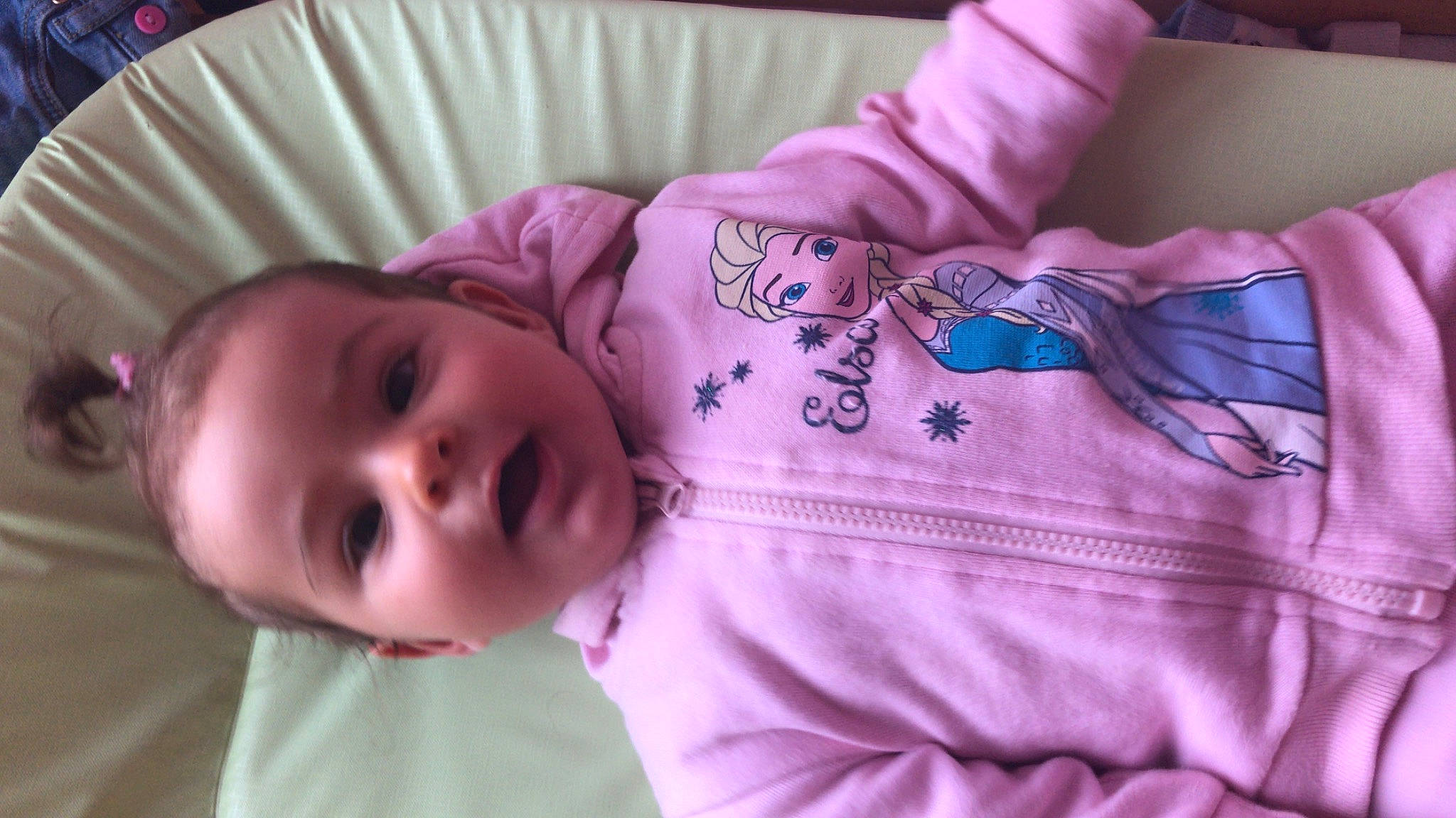 Lydia participe au concours pour gagner de l'argent avec cette photo : baby, baby_products, baby_toddler_clothing, bedtime, cheek, child, lavender, lilac, person, pink, product, purple, toddler, violet