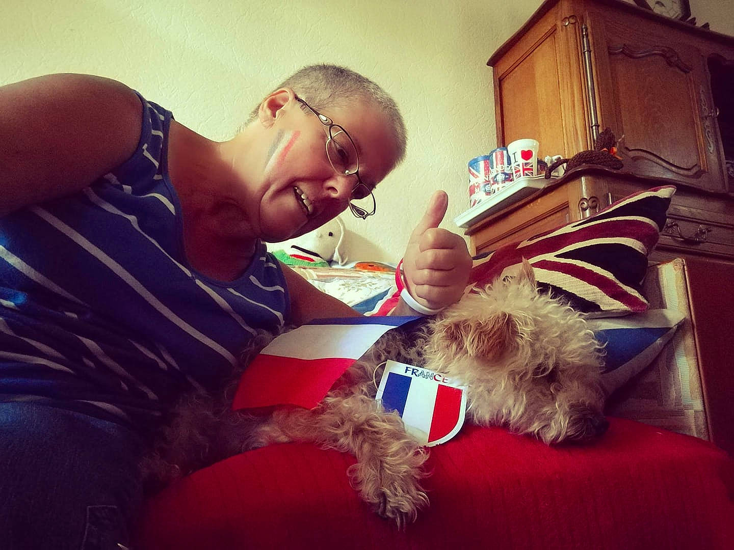 Ilou a rejoint le concours — aidez-le/la à gagner de superbes lots ! carnivoran, dog, dog_like_mammal, ear, facial_hair, fun, mammal, nap, person, product, puppy, snout, vertebrate