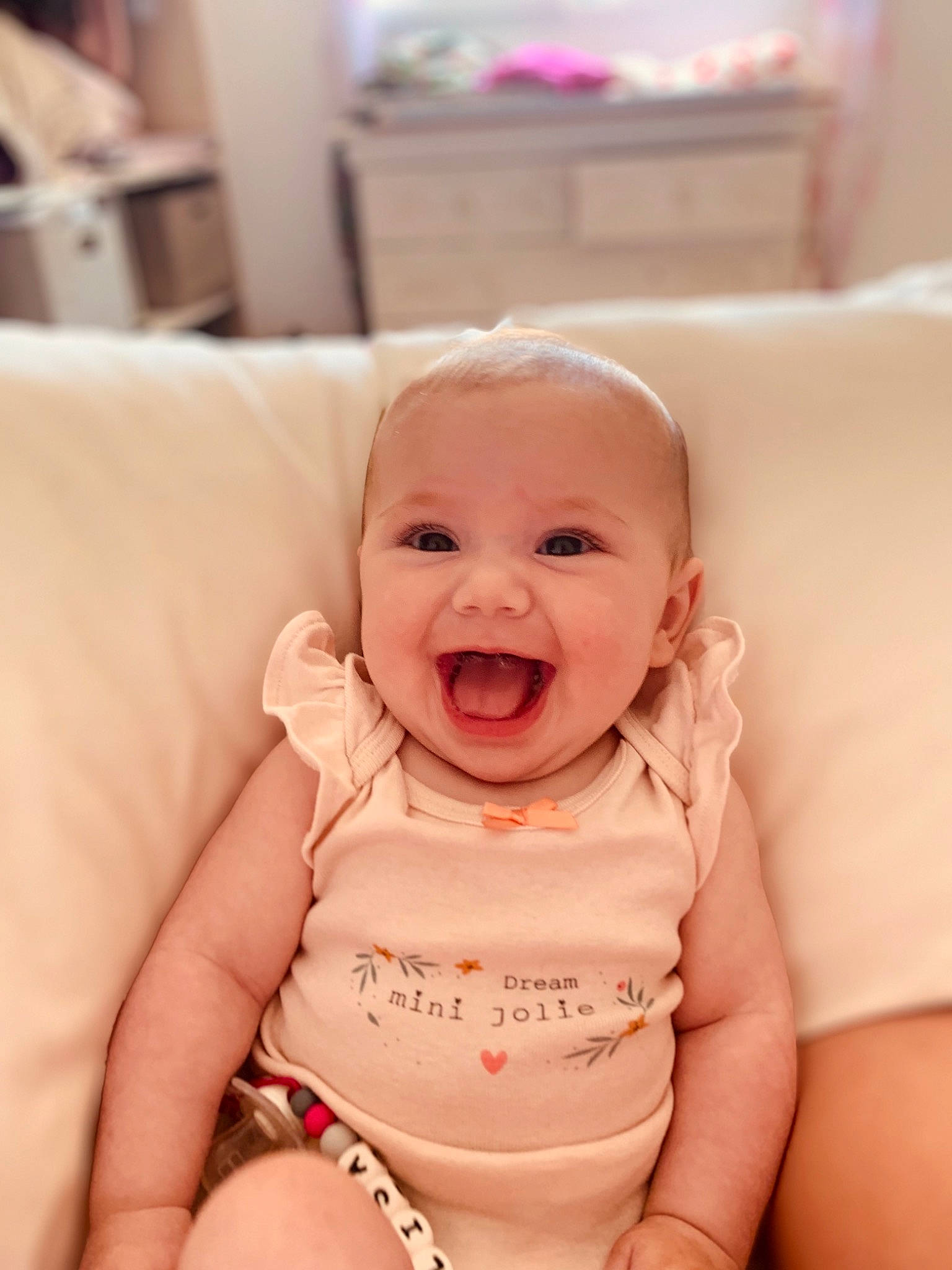 Anna-lisa a rejoint le concours — aidez-le/la à gagner de superbes lots ! baby, baby_laughing, baby_making_funny_faces, birth, cheek, child, chin, face, facial_expression, happy, head, laugh, lip, mouth, person, pink, skin, smile, toddler
