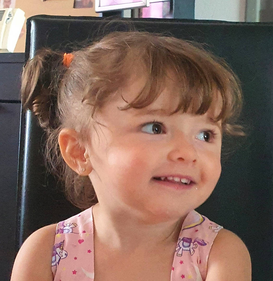 Emy participe au concours pour gagner de l'argent avec cette photo : beauty, blond, cheek, child, chin, ear, eye, eyebrow, face, facial_expression, forehead, hair, hairstyle, head, joy, lip, neck, nose, organ, person