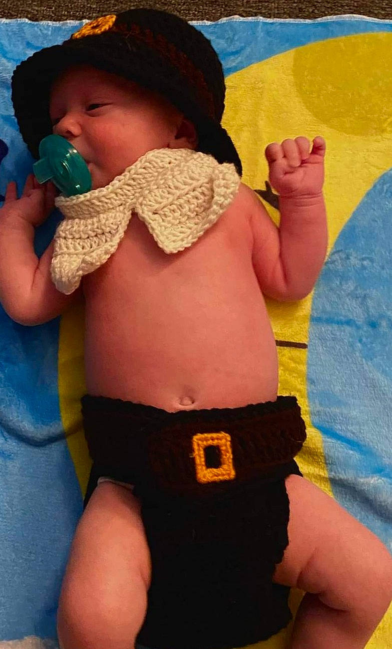 Luka is registered to the contest to win money with this photo: abdomen, baby, baby_toddler_clothing, blue, cap, chest, face, finger, fun, happy, knee, nail, person, skin, stomach, swimwear, textile, thigh, thumb, toddler