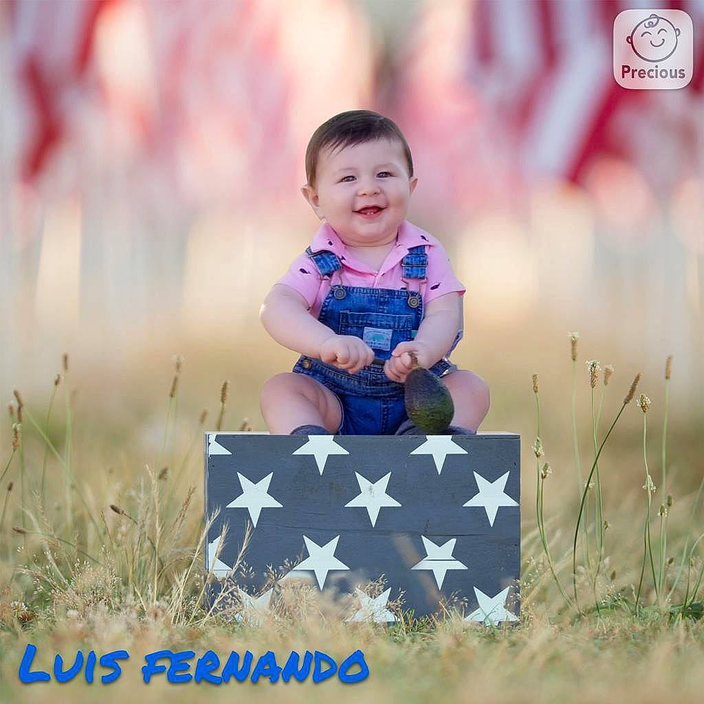 Luis Fernando is registered to the contest to win money with this photo: baby, child, grass, happy, joy, person, photograph, photography, plant, play, sitting, smile, stock_photography, toddler