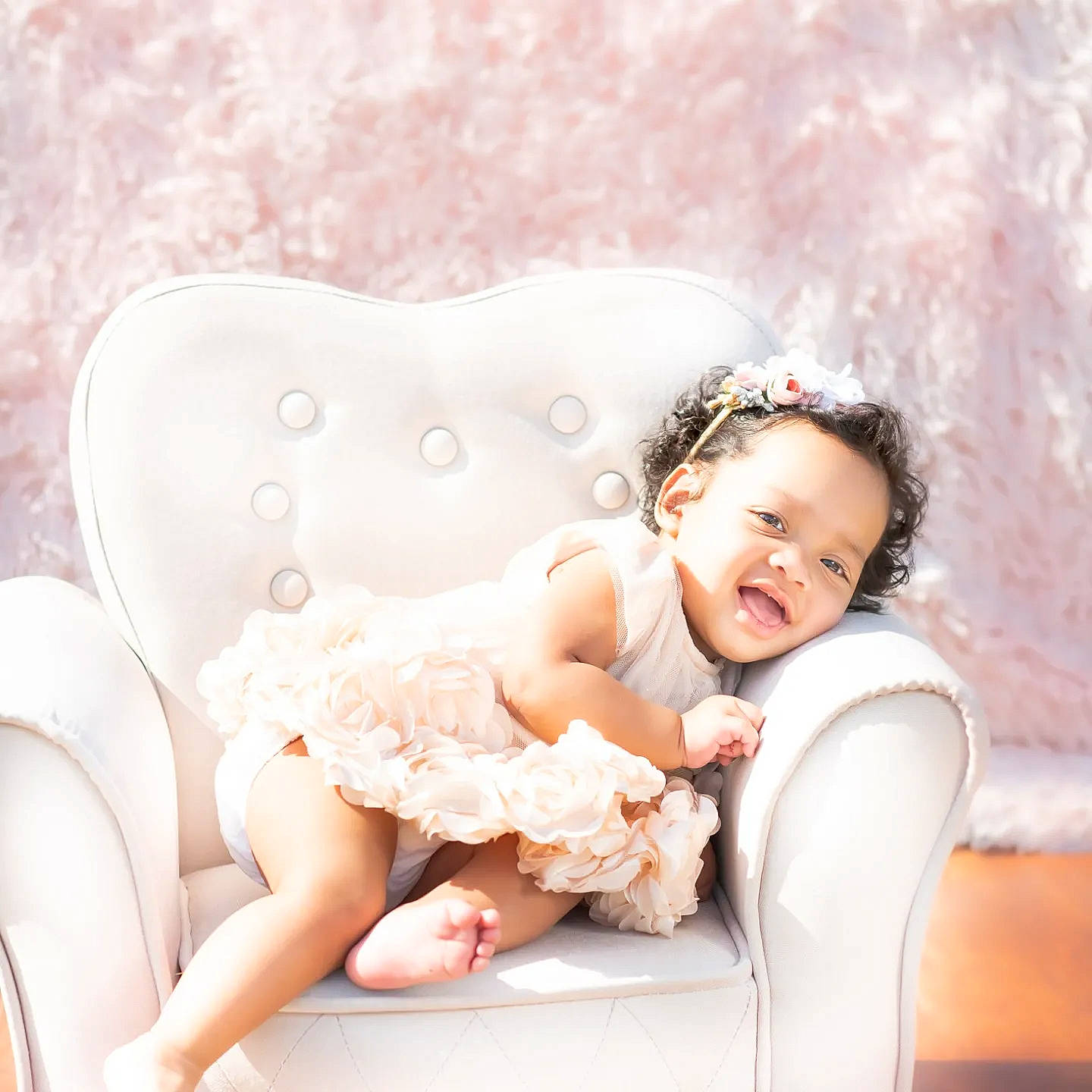 Kassi is registered to the contest to win money with this photo: baby, baby_toddler_clothing, beauty, bridal_accessory, child, comfort, embellishment, fashion_accessory, finger, flash_photography, fun, happy, headpiece, jewellery, person, petal, pink, sitting, skin, smile