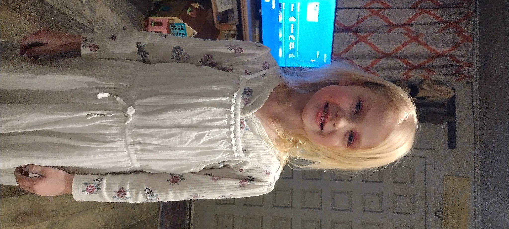 Willow joined the competition — help win amazing prizes! child, electric_blue, fun, happy, joy, person, sleeve, smile