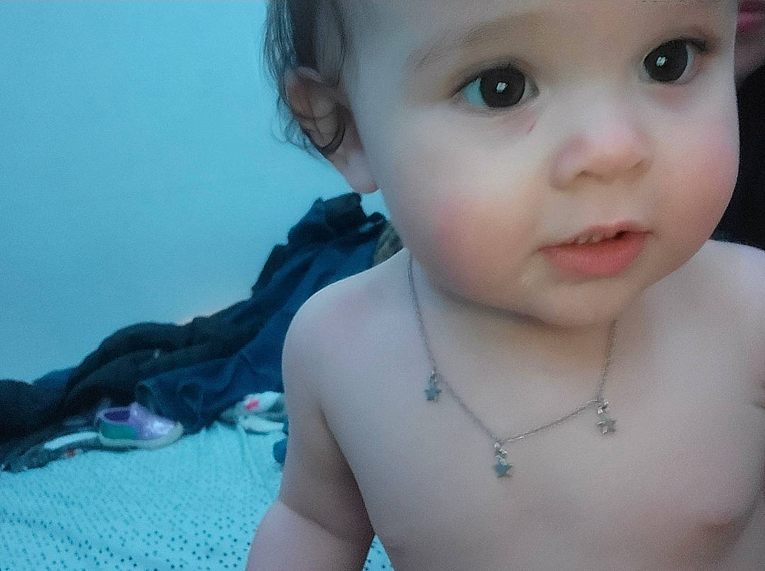 Genesis is registered to the contest to win money with this photo: azure, cheek, chin, cool, eyebrow, eyelash, facial_expression, finger, forehead, gesture, happy, human, iris, lip, mouth, neck, nose, organ, person, skin