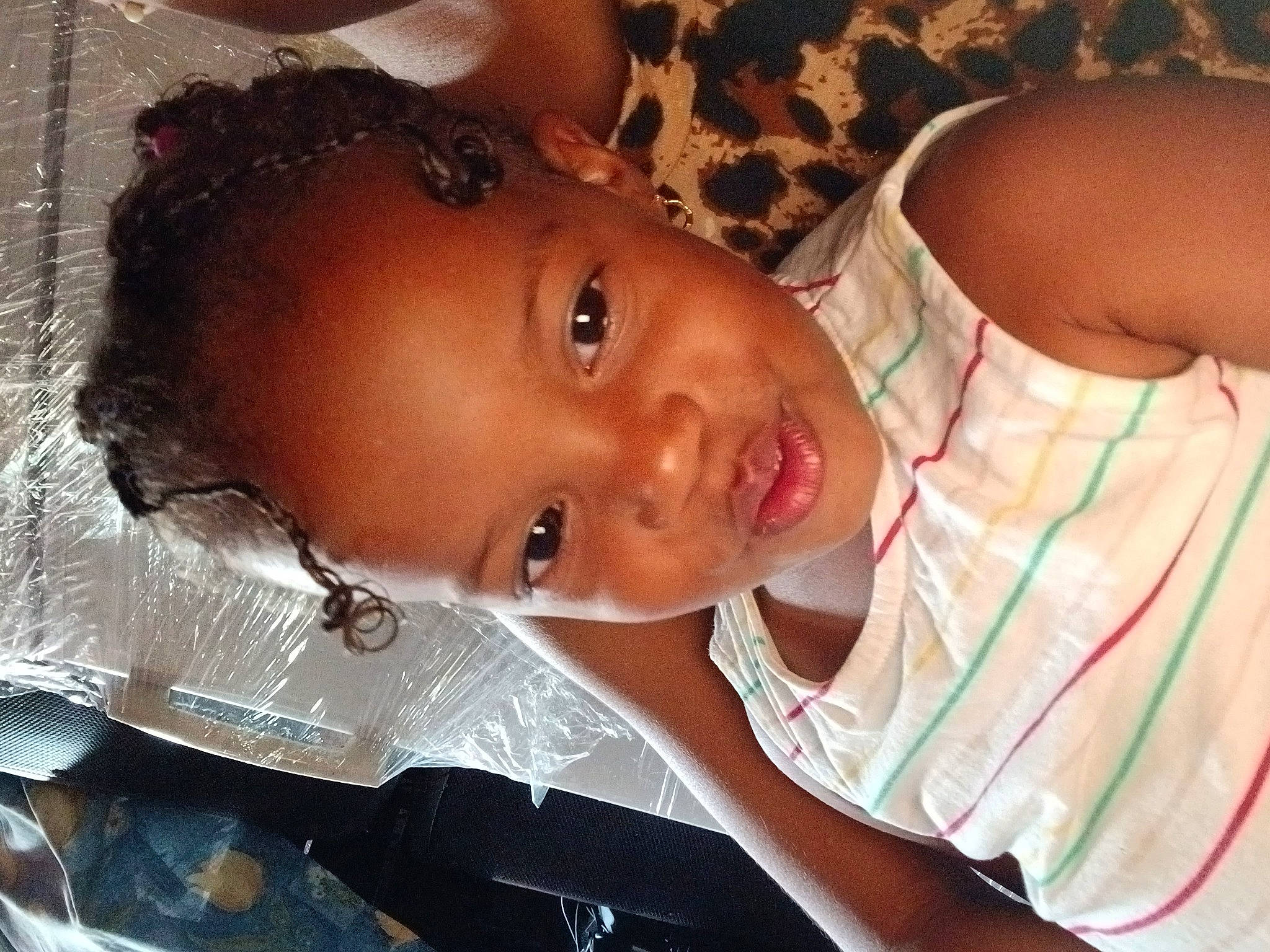 Maylah a rejoint le concours — aidez-le/la à gagner de superbes lots ! baby, black_hair, cheek, chest, child, chin, eyebrow, eyelash, facial_expression, forehead, fun, happy, iris, lip, mouth, neck, nose, person, skin, smile