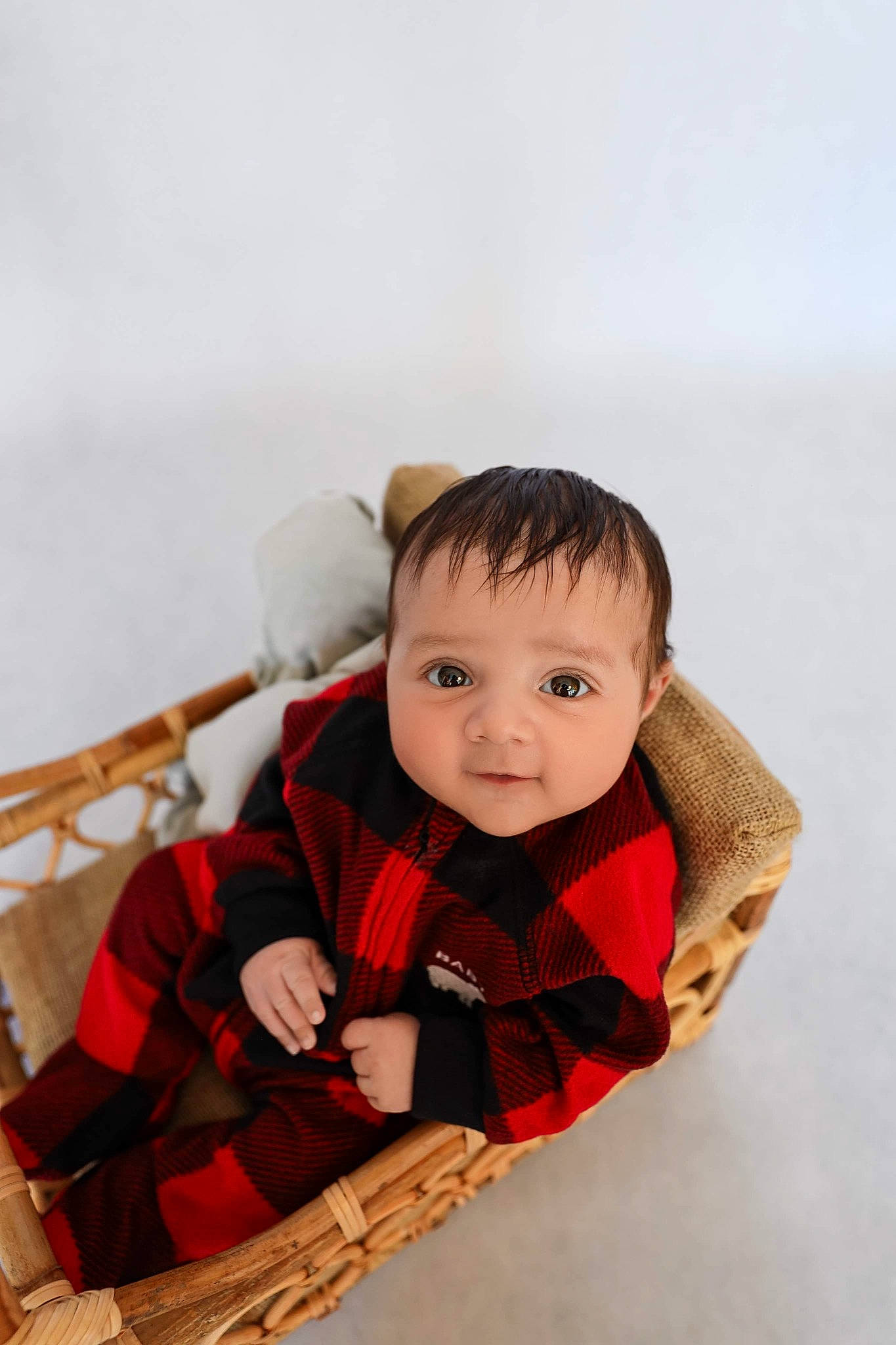 Neovanni joined the competition — help win amazing prizes! baby, baby_toddler_clothing, cheek, child, collar, comfort, fur, happy, human_body, jacket, outerwear, pattern, person, plaid, sitting, sleeve, t_shirt, tartan, toddler, winter