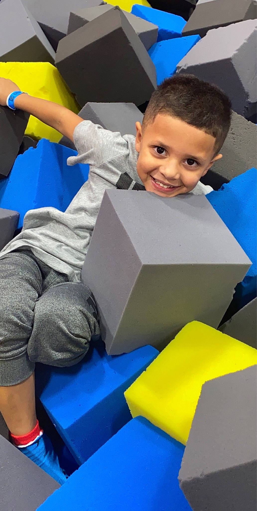 Kylin is registered to the contest to win money with this photo: child, joy, person, play, toddler